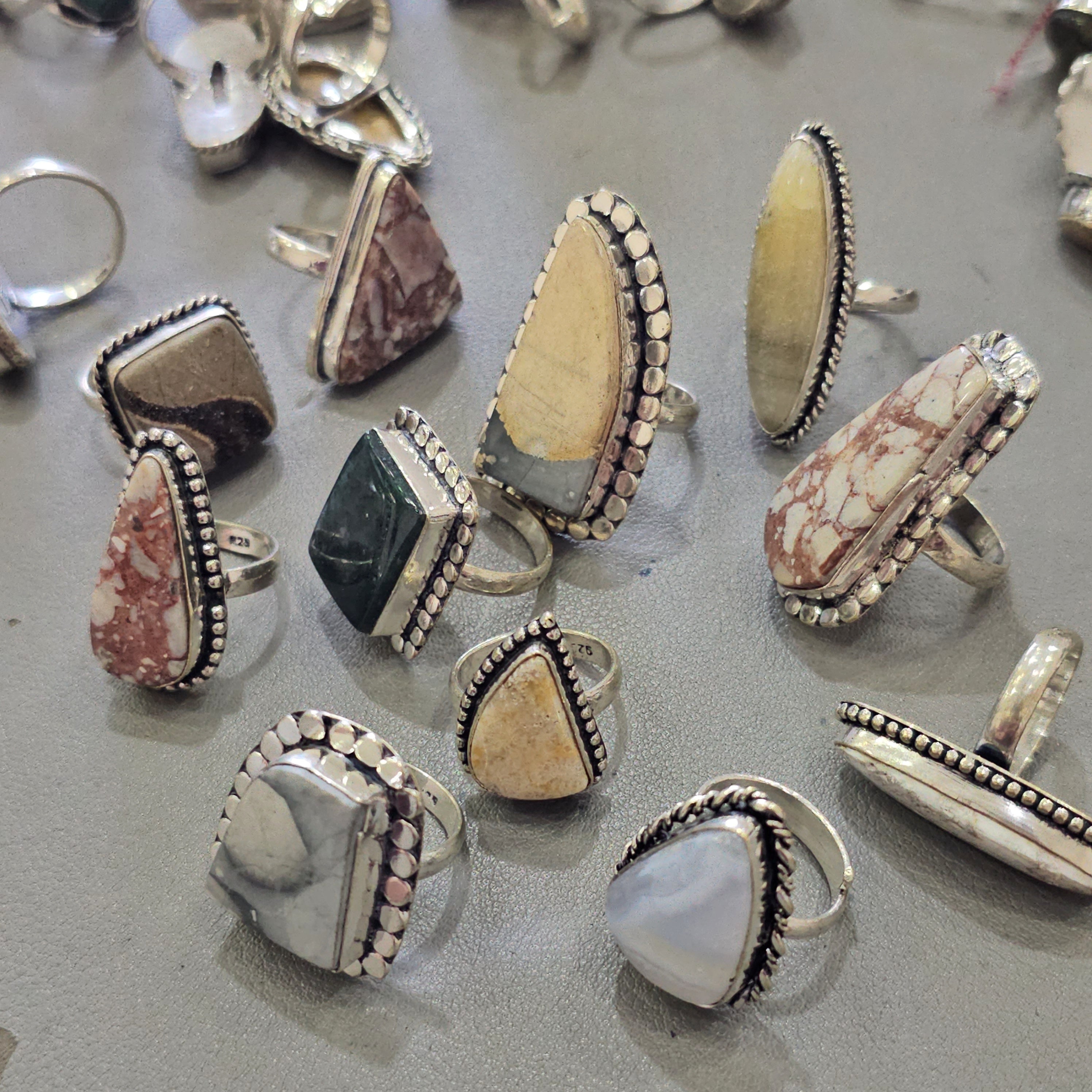 25 Silver plated Rings with Natural Gemstones - The LabradoriteKing