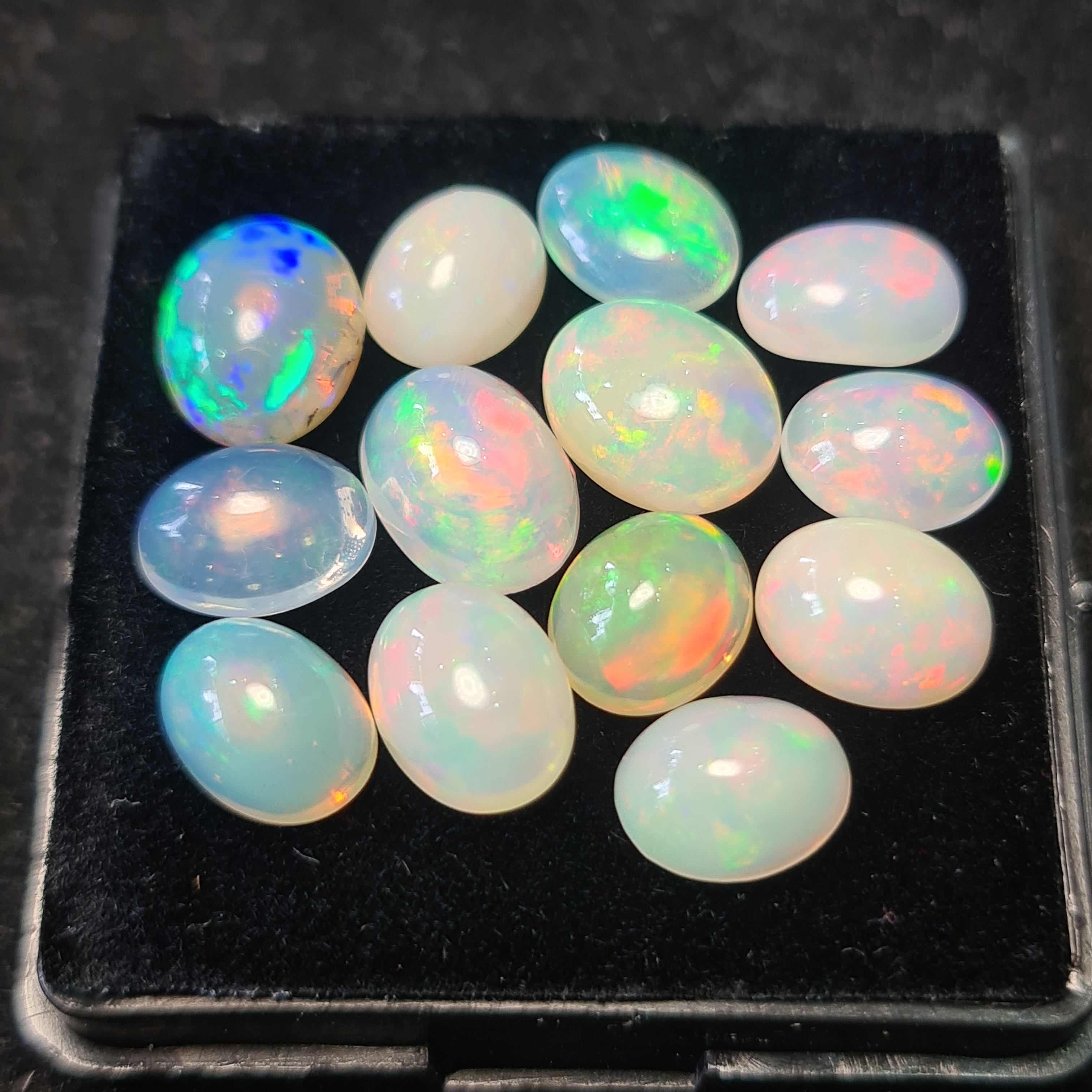 13Pcs of Natural Ethopian Opal Cabochons | 8–10mm | Shape-Oval - The LabradoriteKing