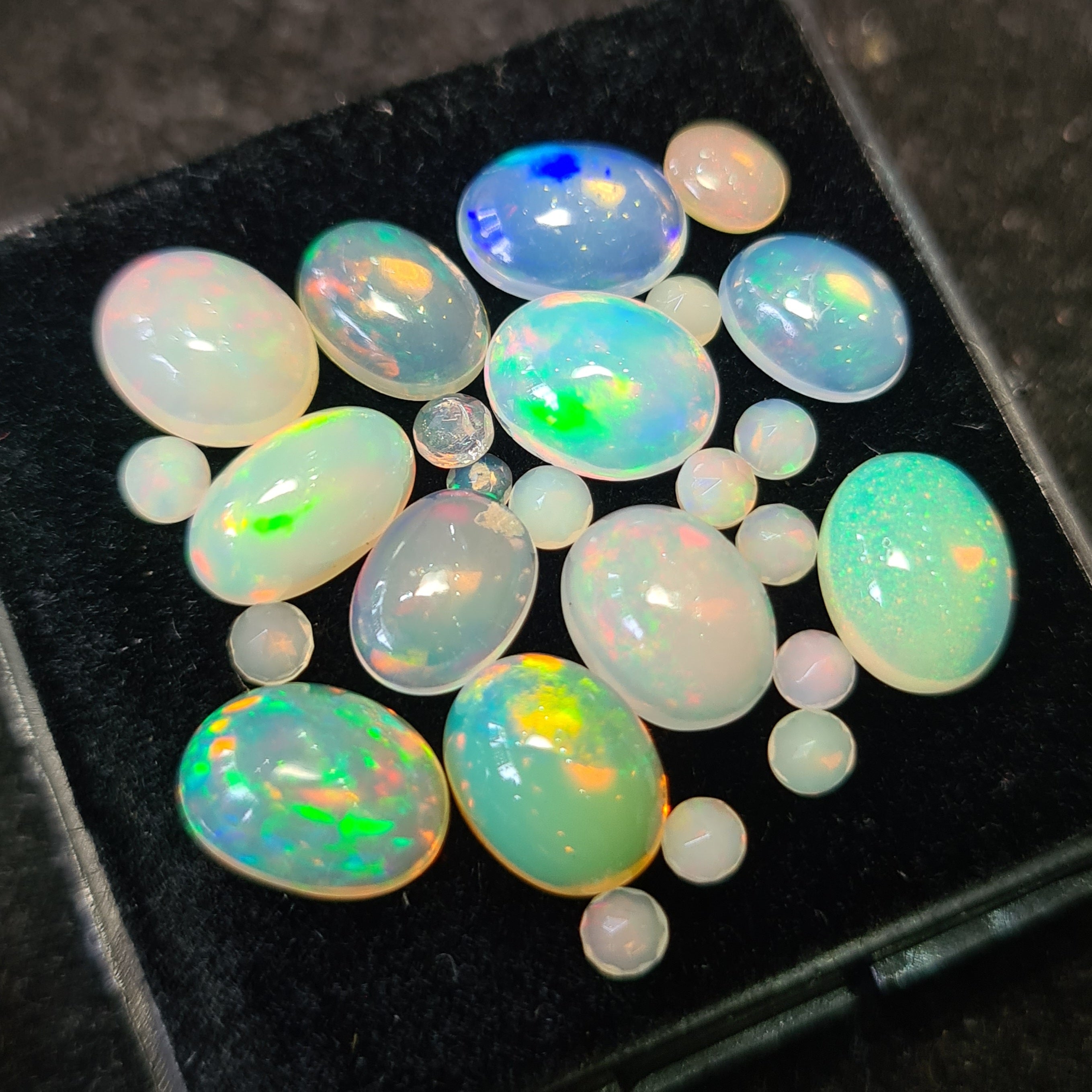 25Pcs of Natural Ethopian Opal Cabochons | 3–10mm | Shape-Mix - The LabradoriteKing