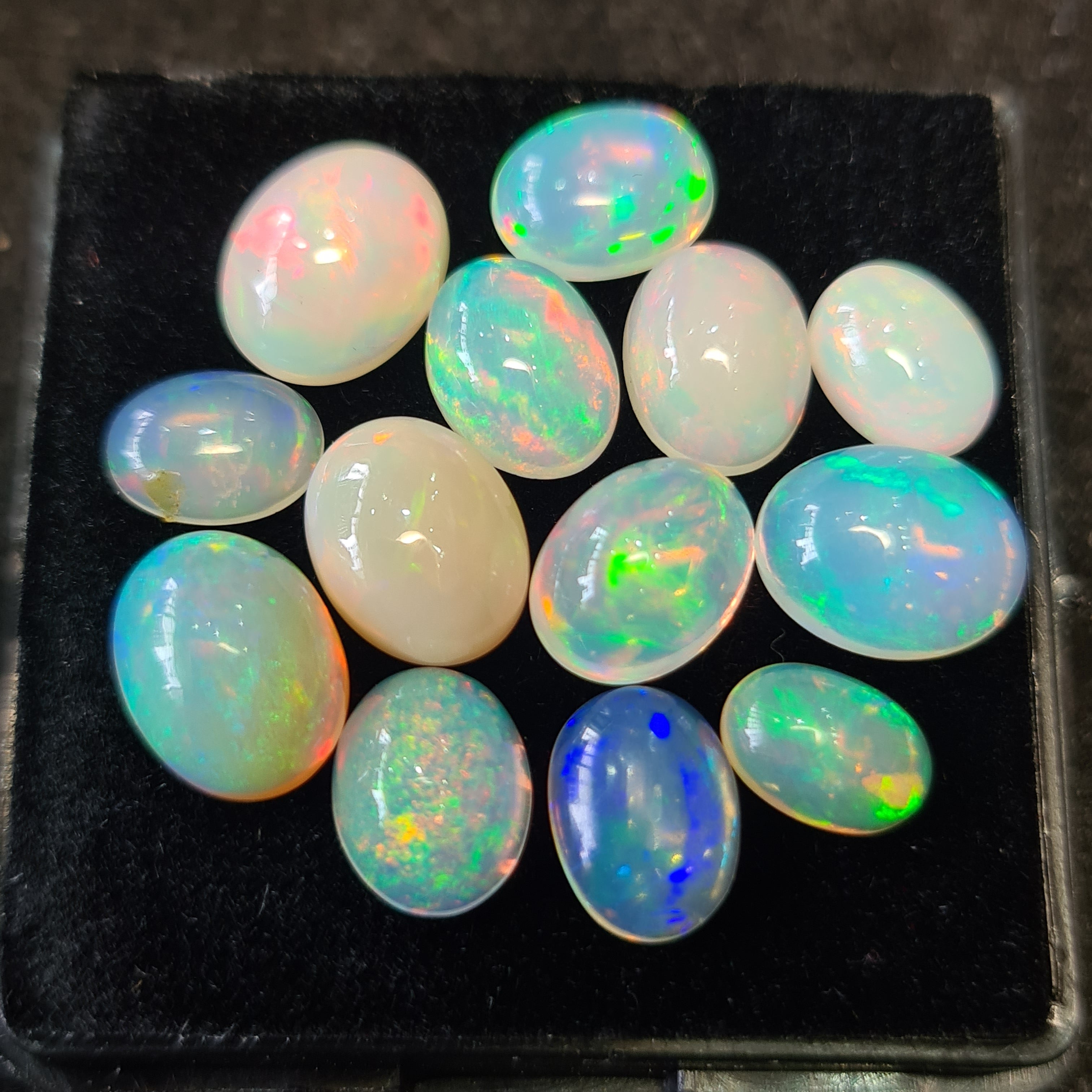 13Pcs of Natural Ethopian Opal Cabochons | 8–10mm | Shape-Oval - The LabradoriteKing