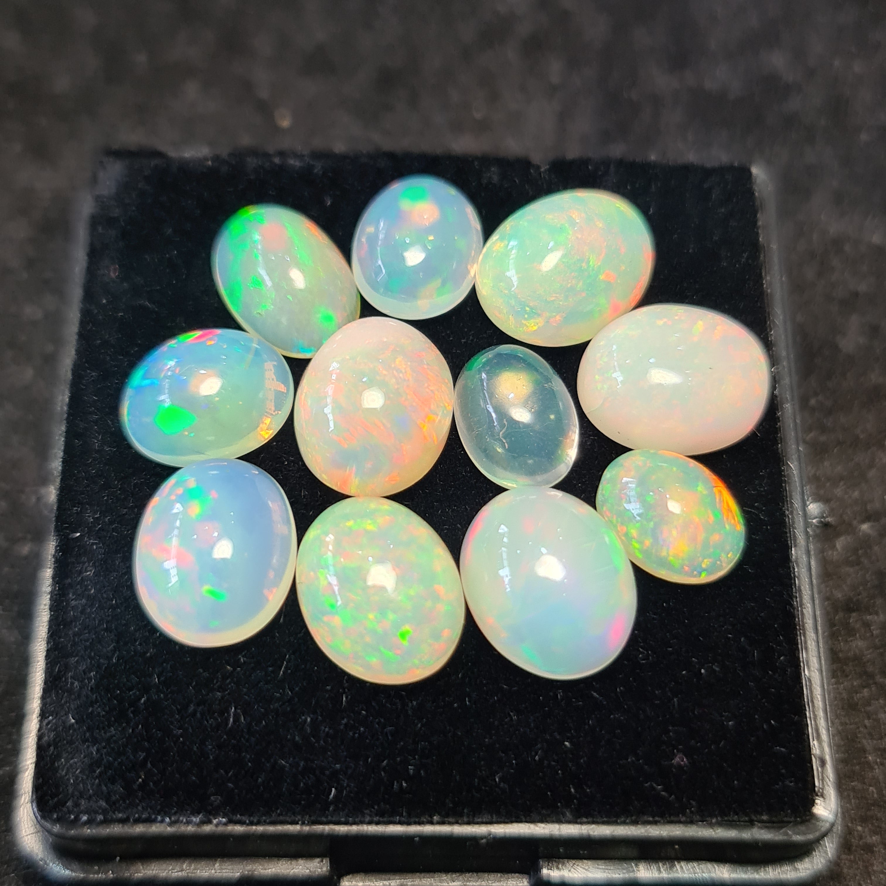 11Pcs of Natural Ethopian Opal Cabochons | 8–10mm | Shape-Oval - The LabradoriteKing