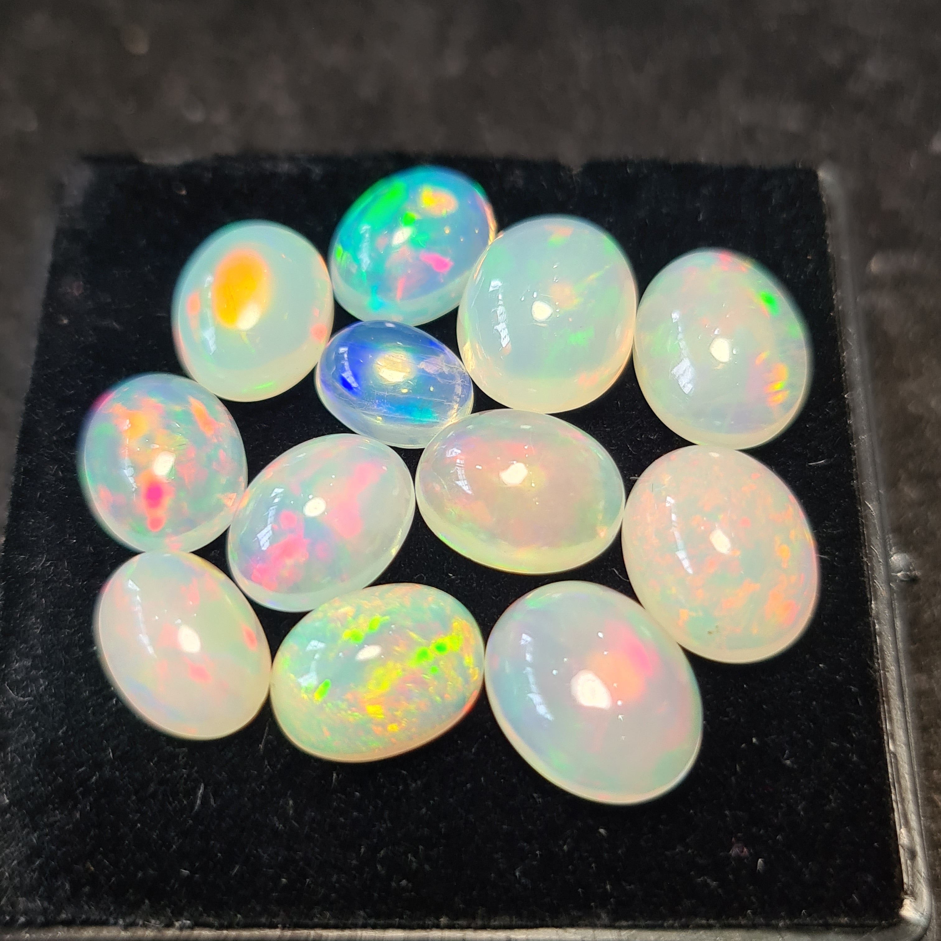 12Pcs of Natural Ethopian Opal Cabochons | 7–10mm | Shape-Oval - The LabradoriteKing