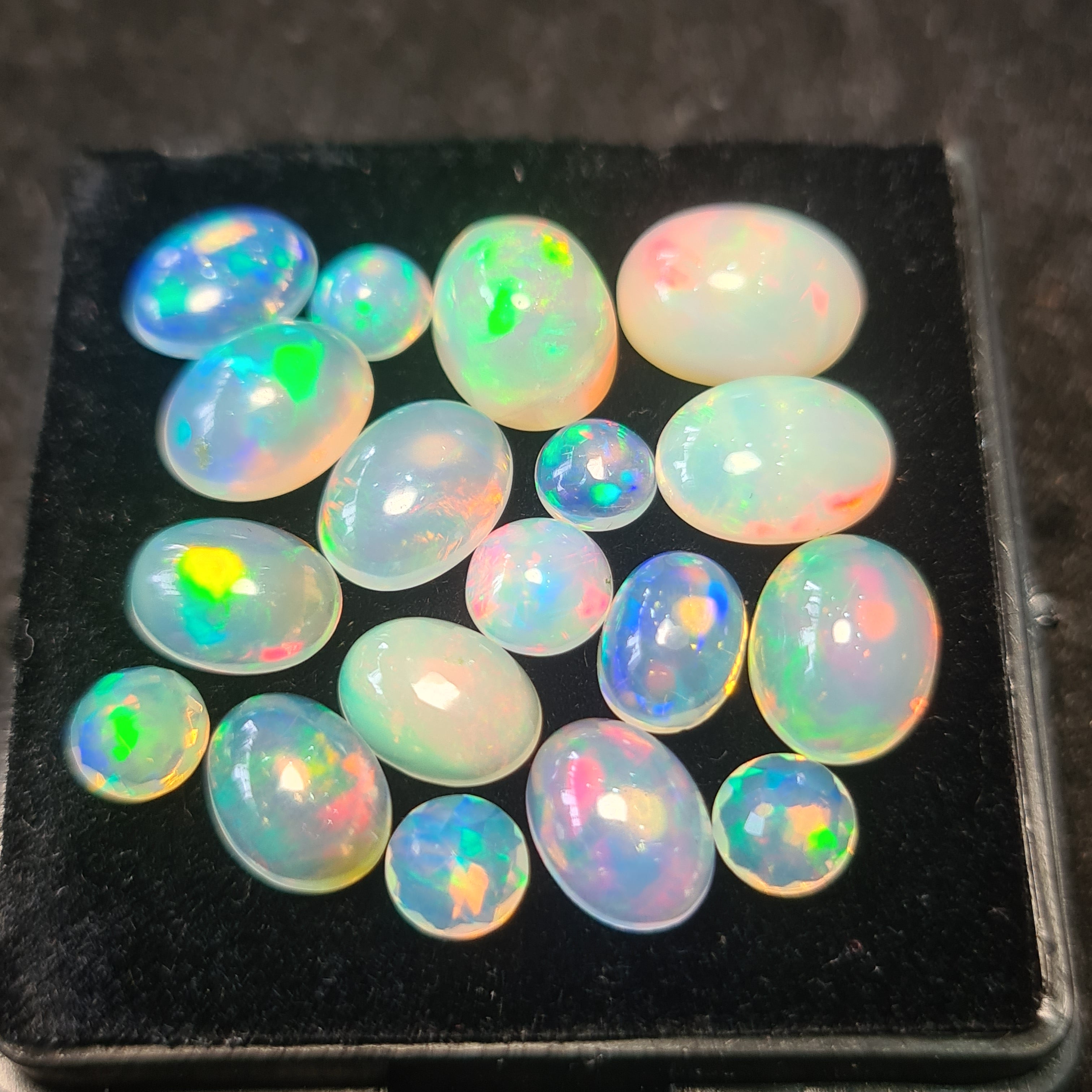 18Pcs of Natural Ethopian Opal Cabochons | 4–10mm | Shape-Mix - The LabradoriteKing