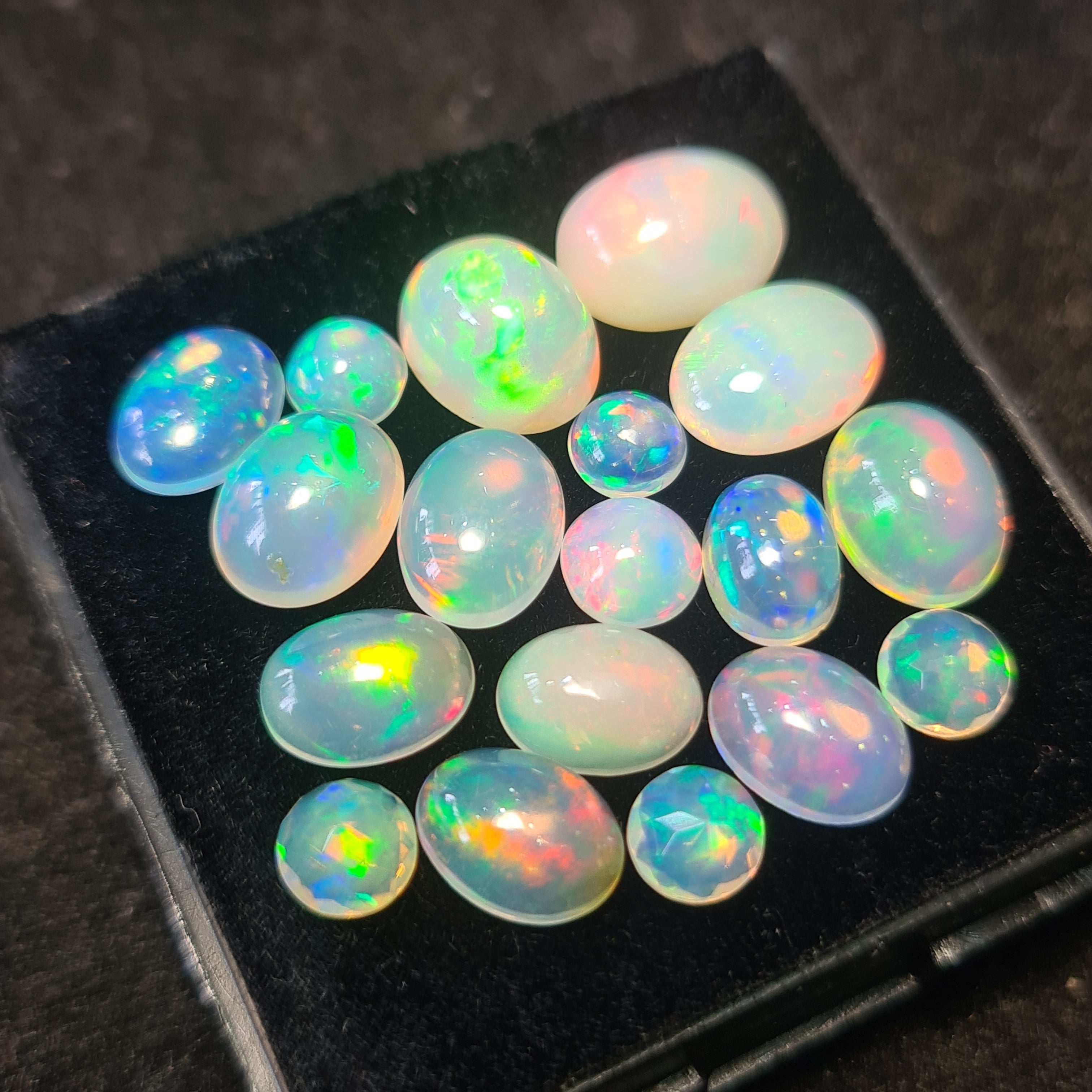 18Pcs of Natural Ethopian Opal Cabochons | 4–10mm | Shape-Mix - The LabradoriteKing