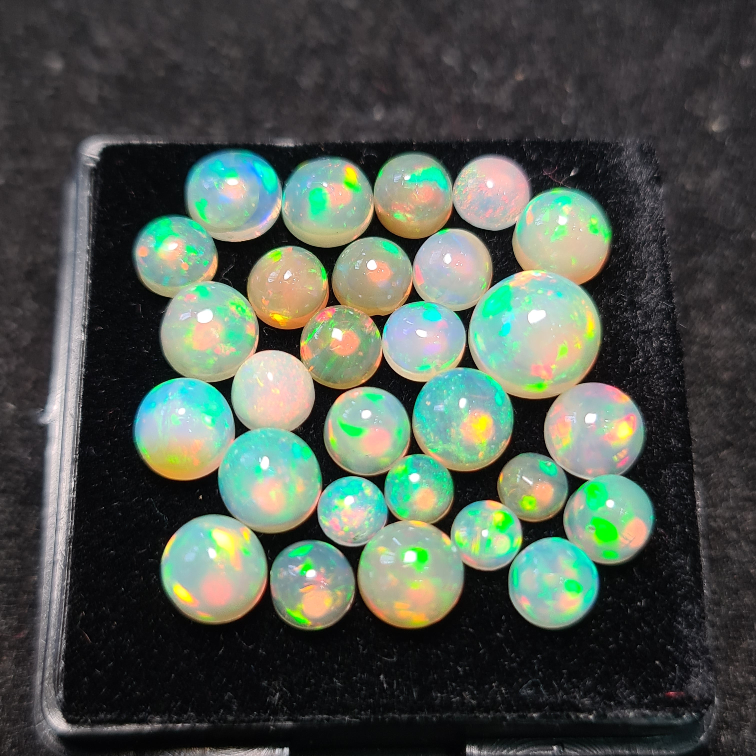 28Pcs of Natural Ethopian Opal Cabochons | 4–8mm | Shape-Round - The LabradoriteKing
