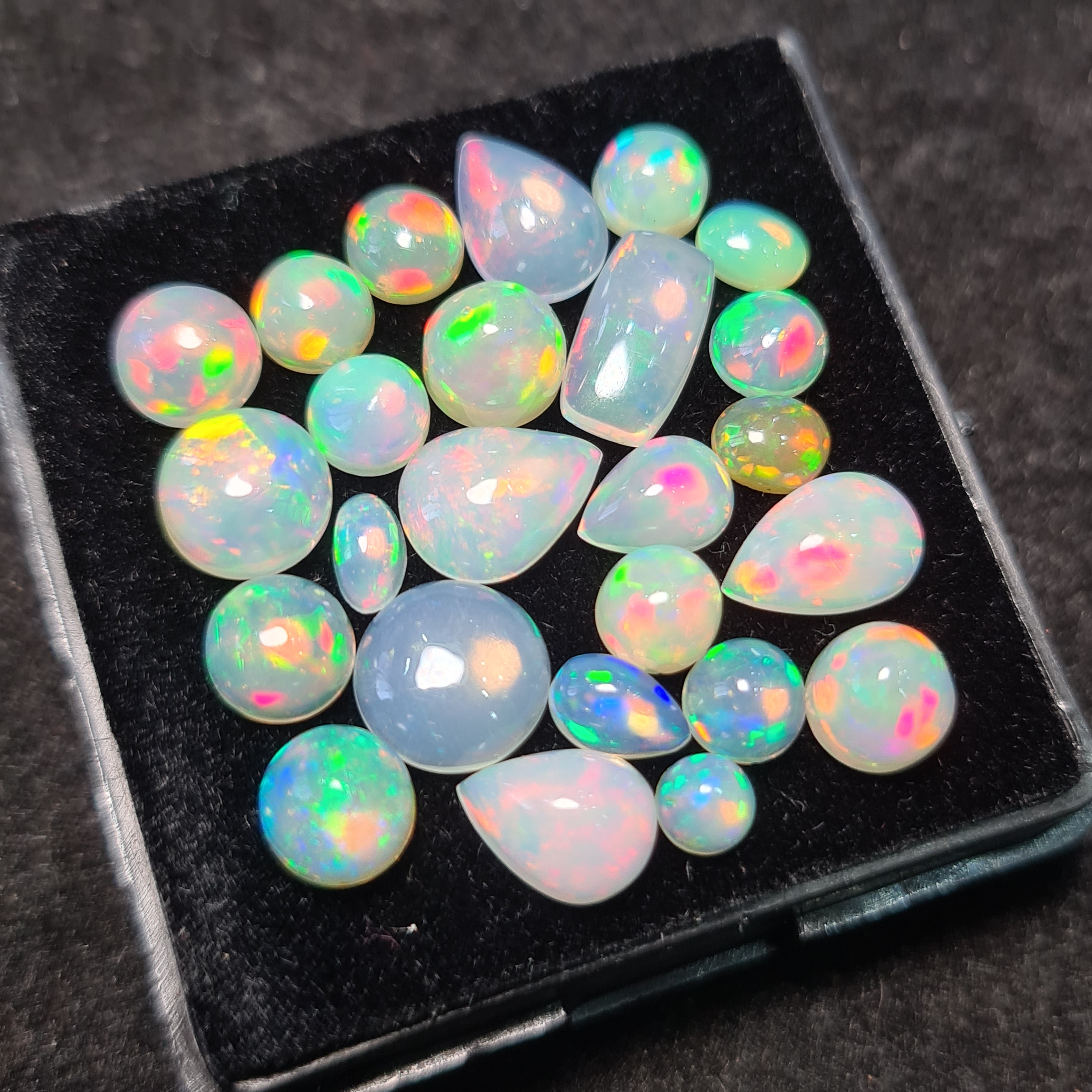 25Pcs of Natural Ethopian Opal Cabochons | 4–10mm | Shape-Mix - The LabradoriteKing