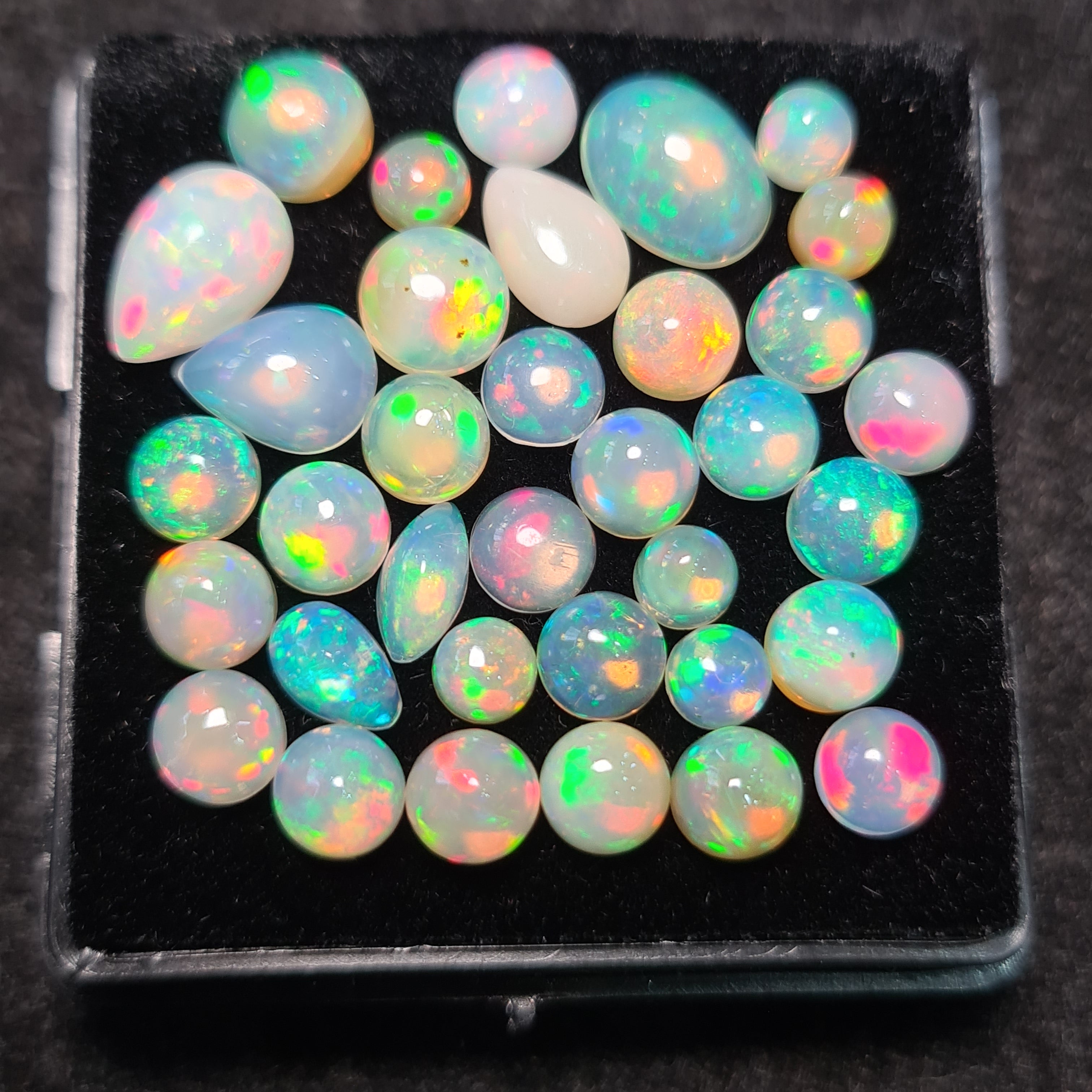 35Pcs of Natural Ethopian Opal Cabochons | 4–9mm | Shape-Mix - The LabradoriteKing