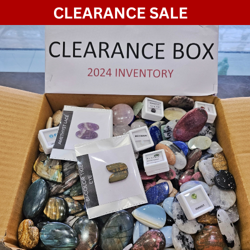 1 KG Clearance box of last year 2024| 15mm to 50mm | 100 Pcs+ Stones - The LabradoriteKing