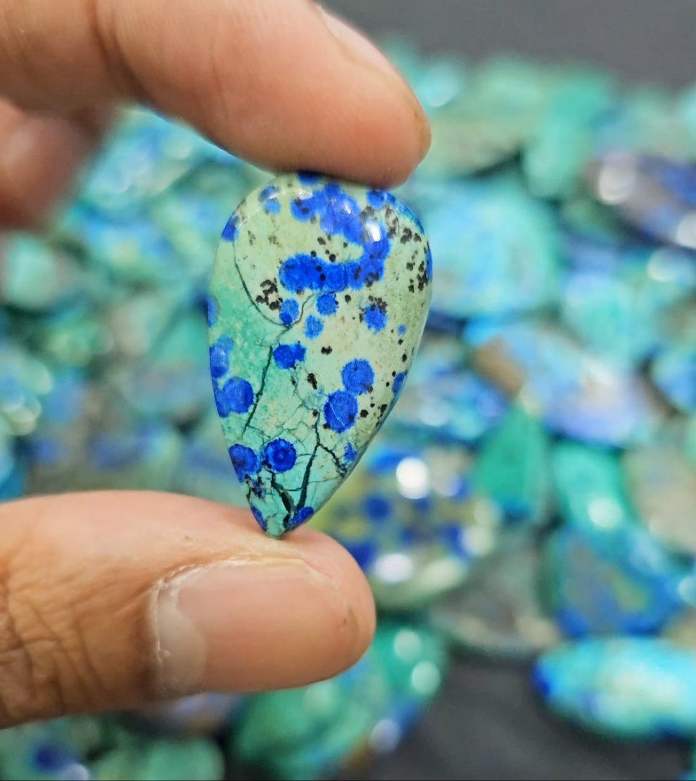 100 Grams Bluebird Azurite Malachite | 15-30mm sizes | 10-15Pcs - The LabradoriteKing
