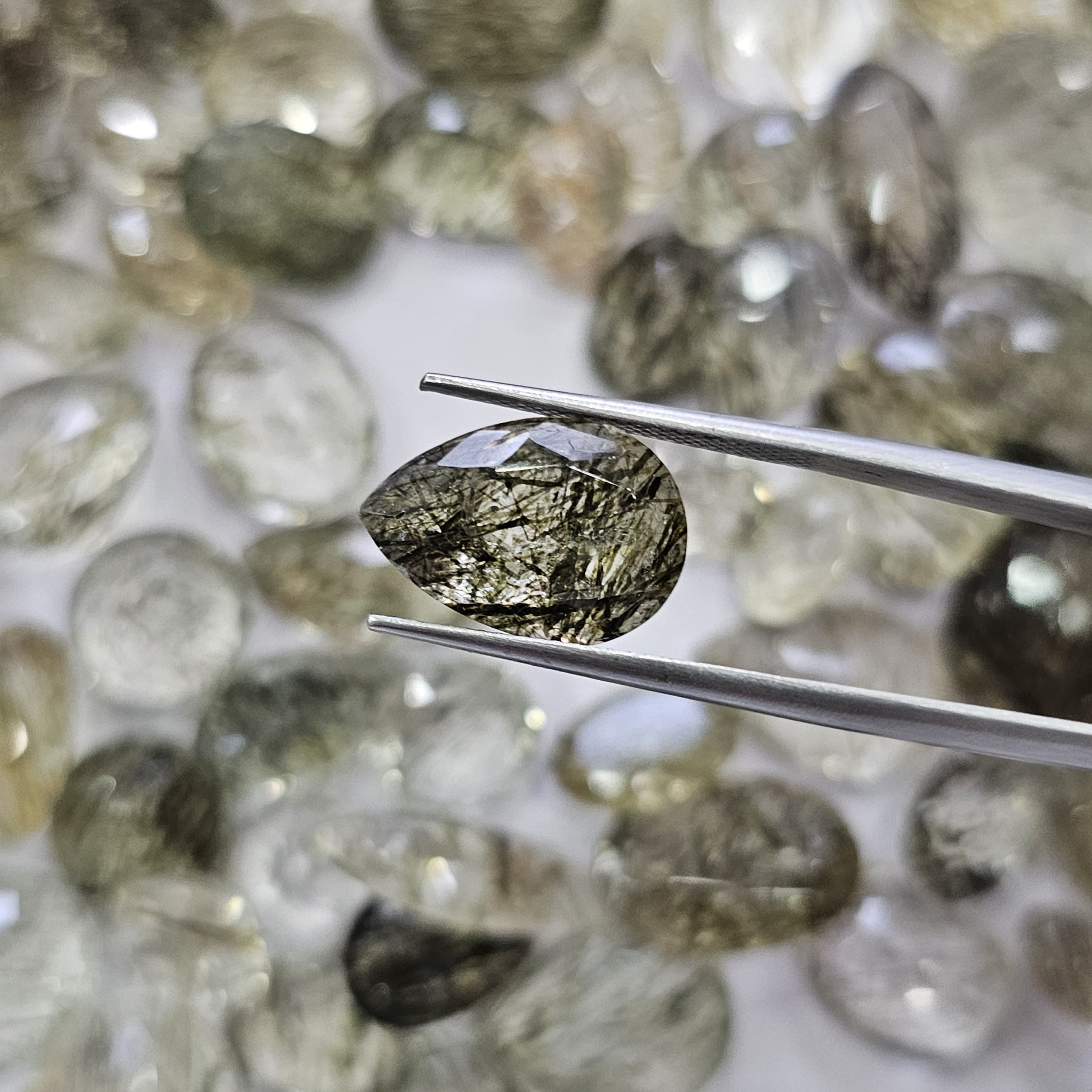 10 Pcs Prasiolite with black and copper Rutile - The LabradoriteKing