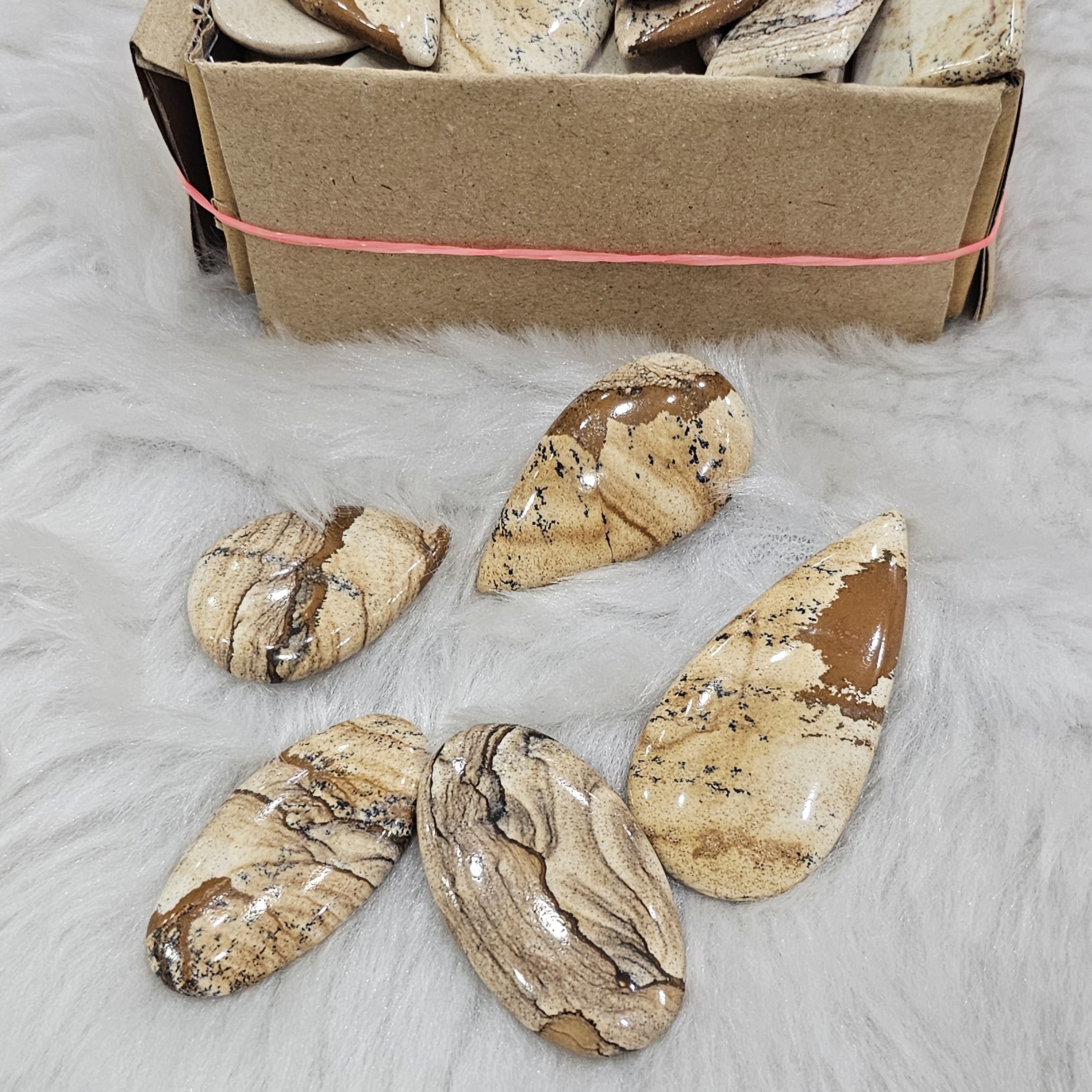 500Gram/1Kg Picture Jasper | 1"-3" Inches  | 90-110 Pcs - The LabradoriteKing