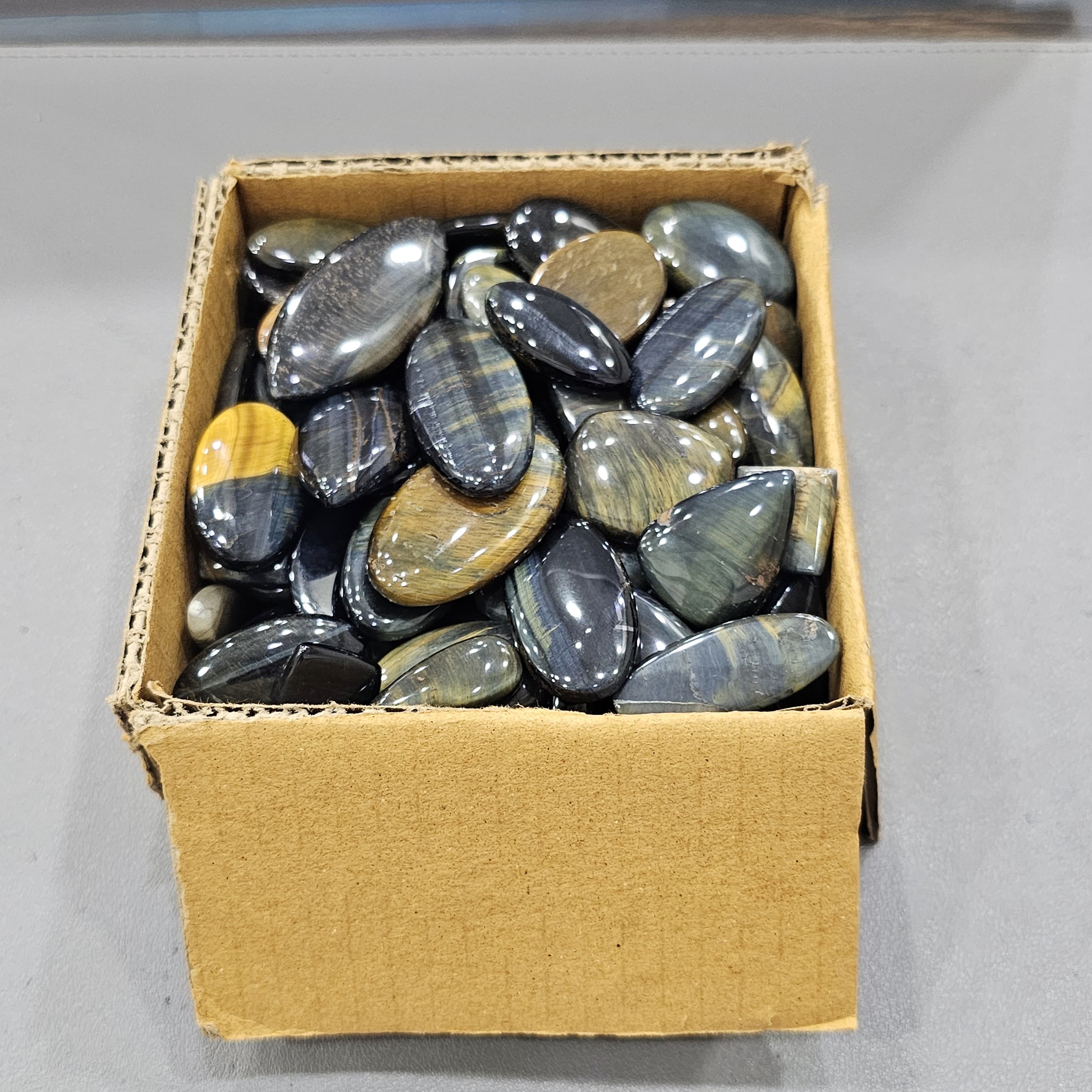 500/1KG Gram Natural Bi-Color Tiger  | 1"-3" Inches  | 100-120 Pcs | Rare South African - The LabradoriteKing