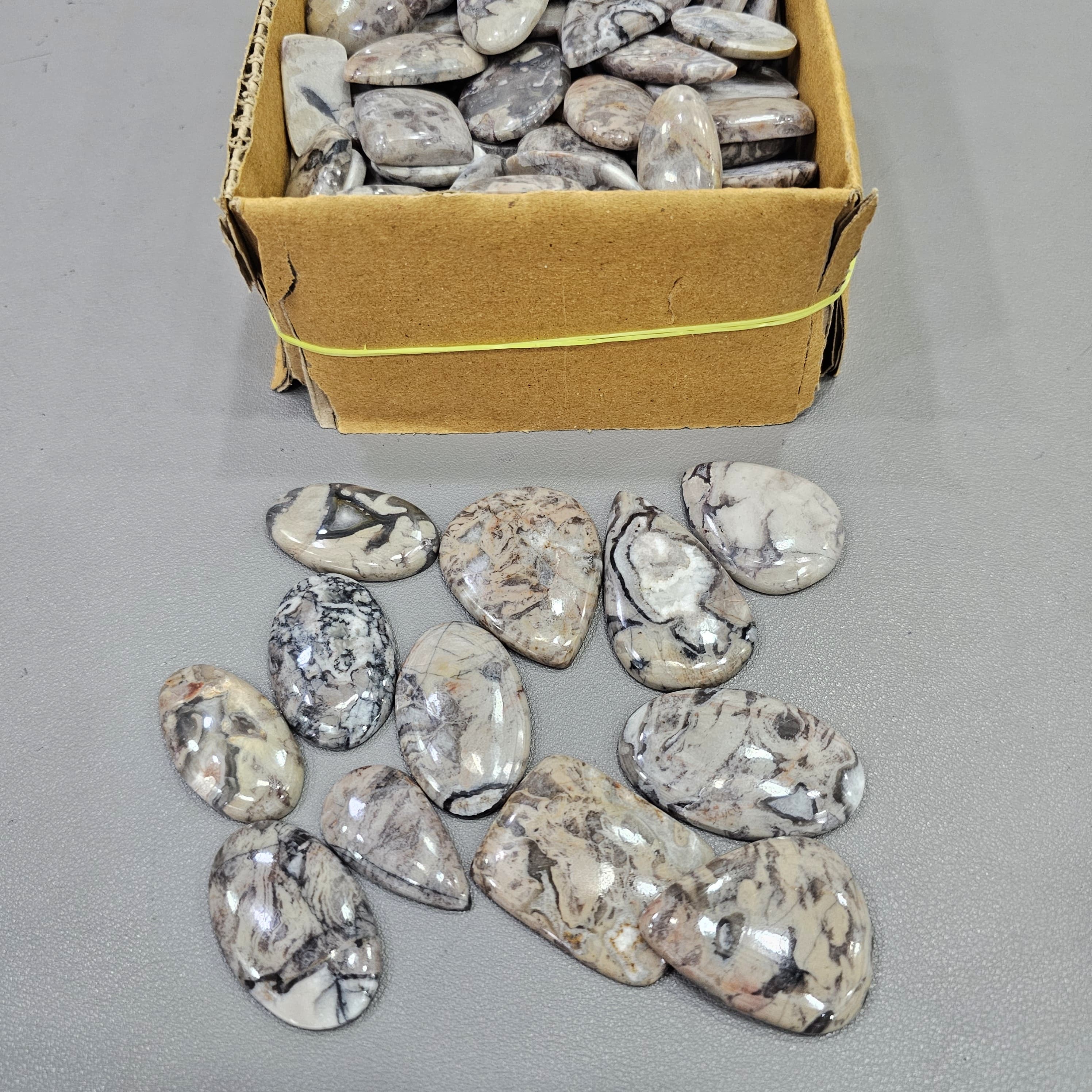 500 Grams/1KG Wave Jasper Cabochon | 1" to 2" Inches | 80-110Pcs - The LabradoriteKing