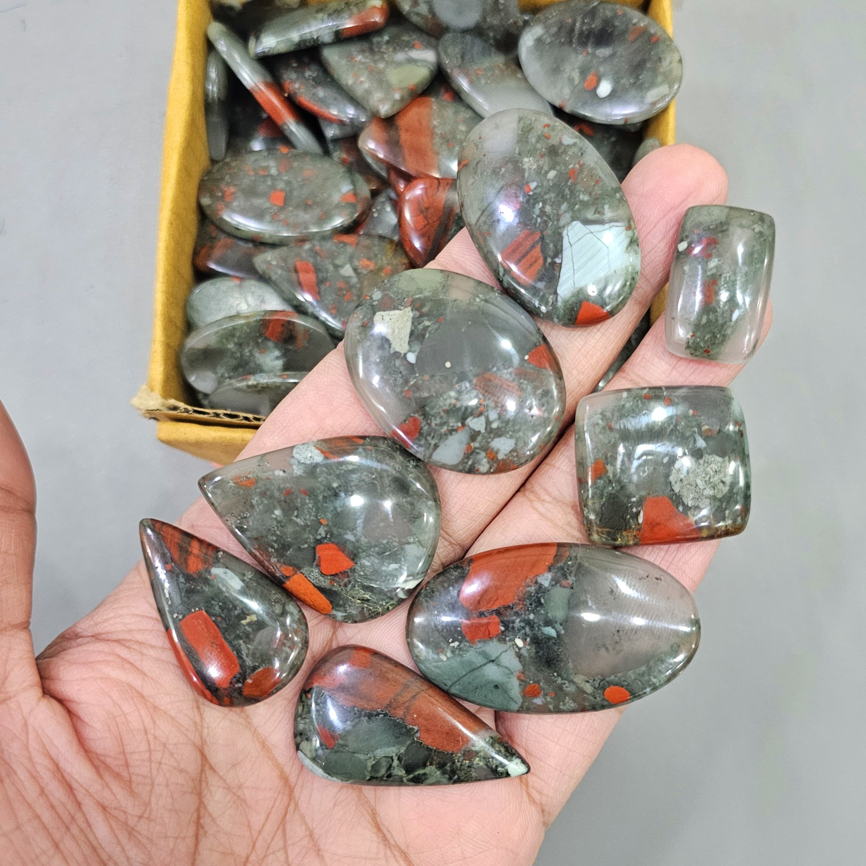 500 Grams/1KG African Bloodstone Cabochon | 1" to 2" Inches | 80-110Pcs - The LabradoriteKing