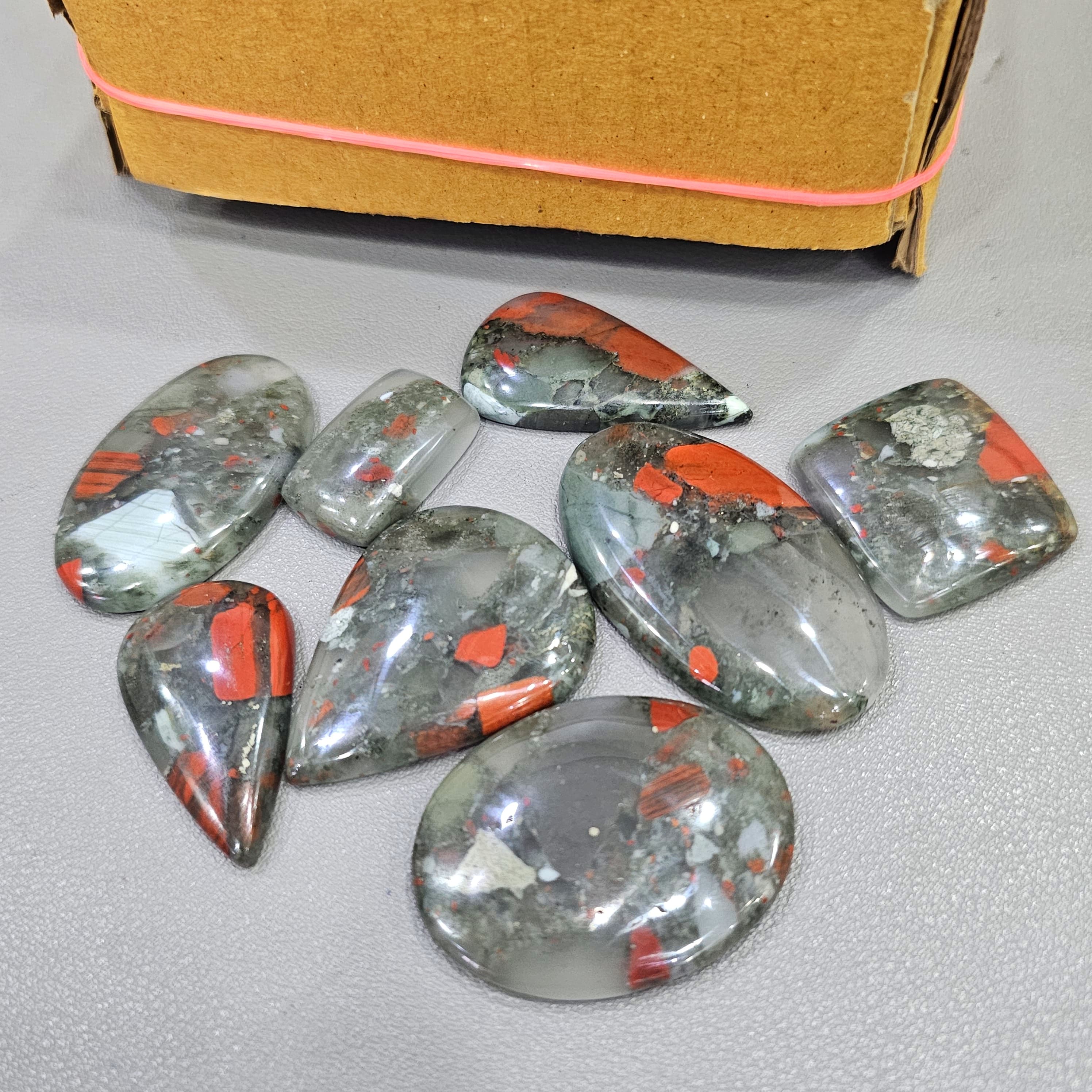 500 Grams/1KG African Bloodstone Cabochon | 1" to 2" Inches | 80-110Pcs - The LabradoriteKing
