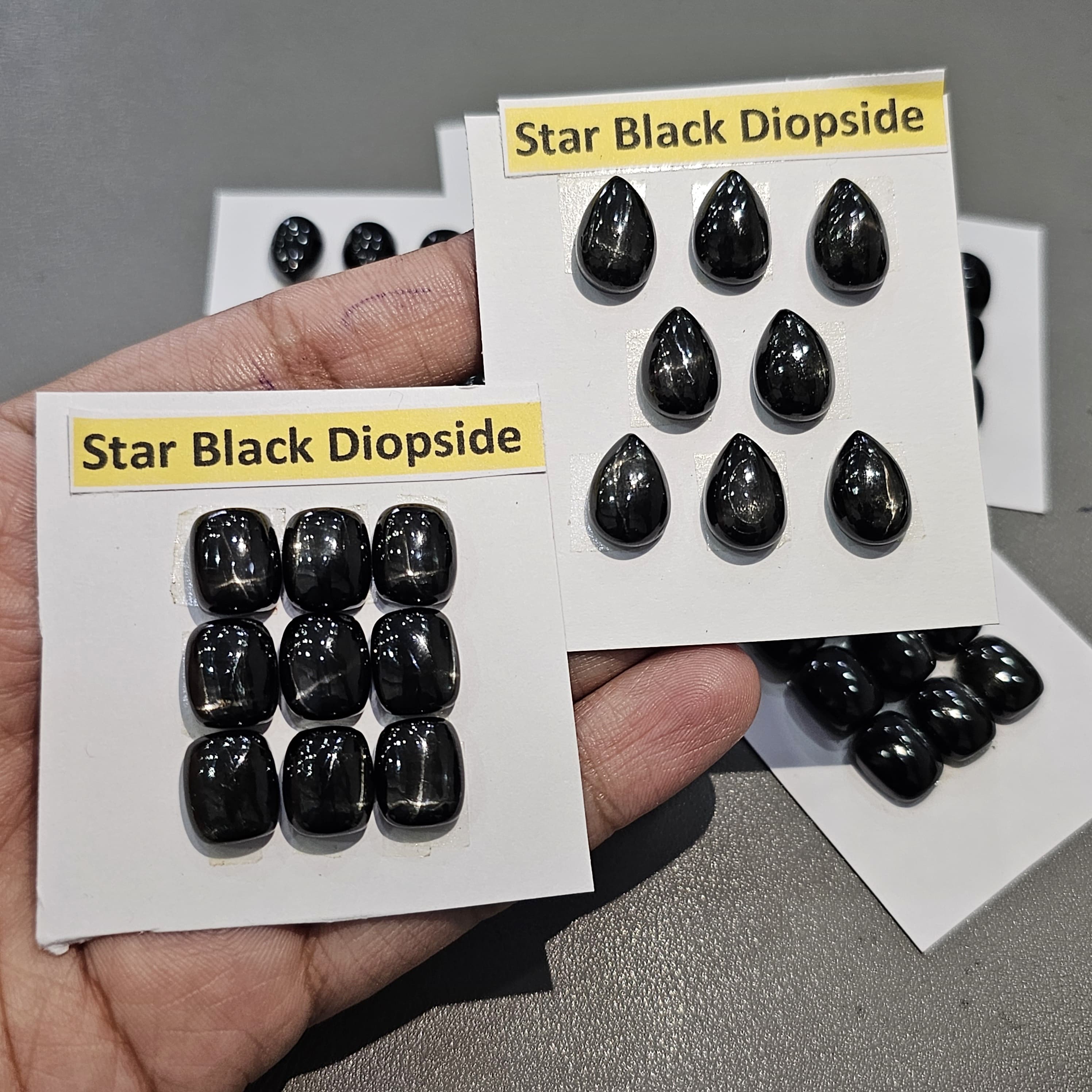 1Card Of Natural Chrome Diopside Star Cabochon | Polished Gemstone - The LabradoriteKing