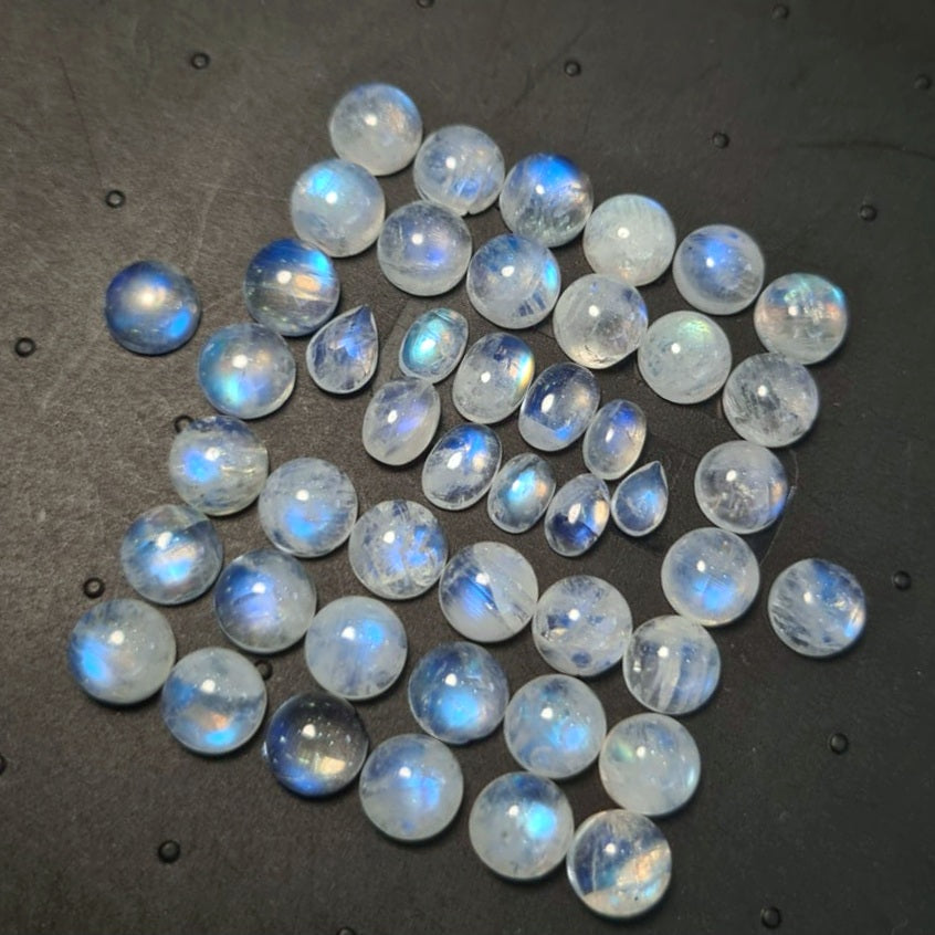 46 Pcs Natural Moonstone Cabochon | Shape: Mix| Size: 6-7mm - The LabradoriteKing