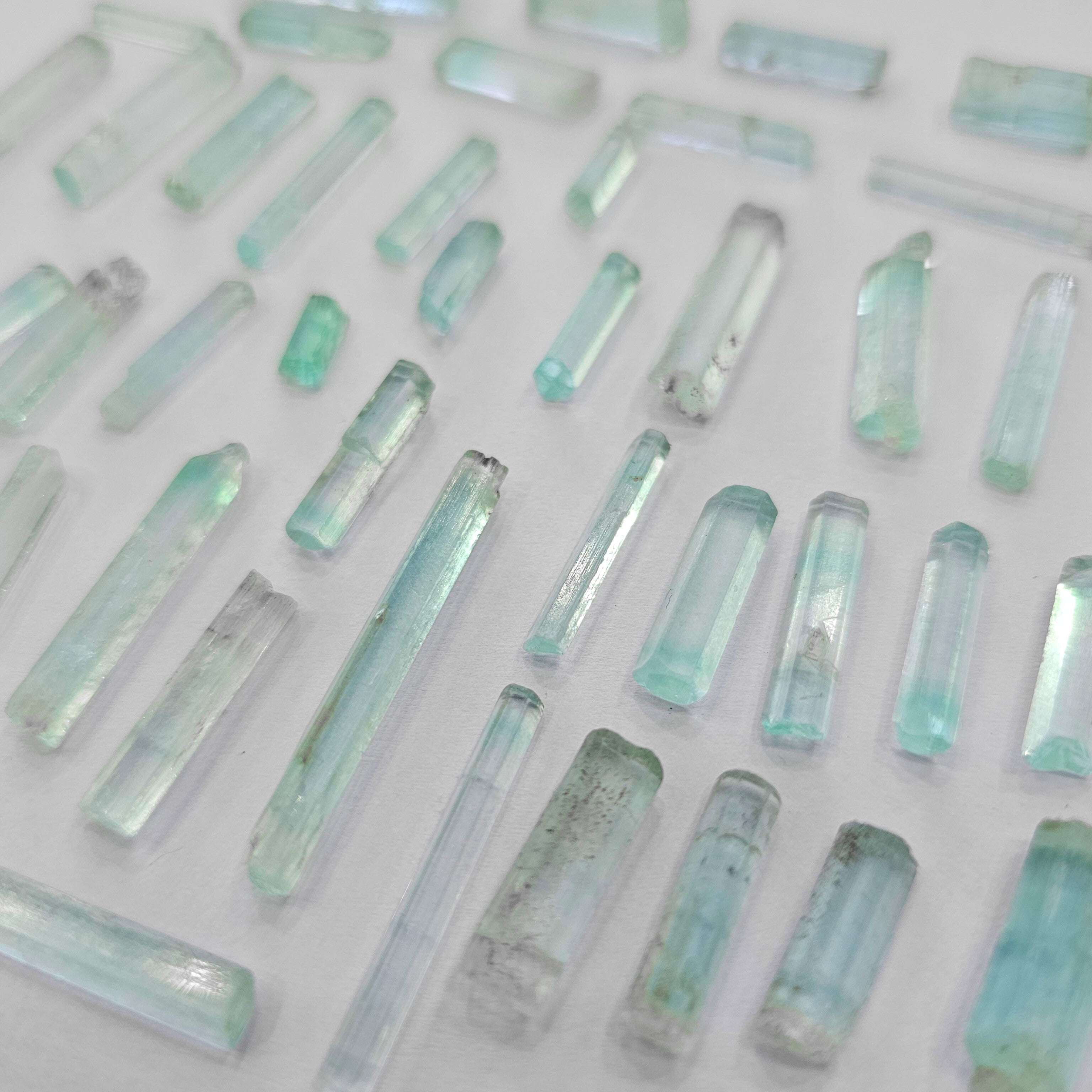 10 Pcs of Natural Emerald Nigeria|10-22mm long - The LabradoriteKing