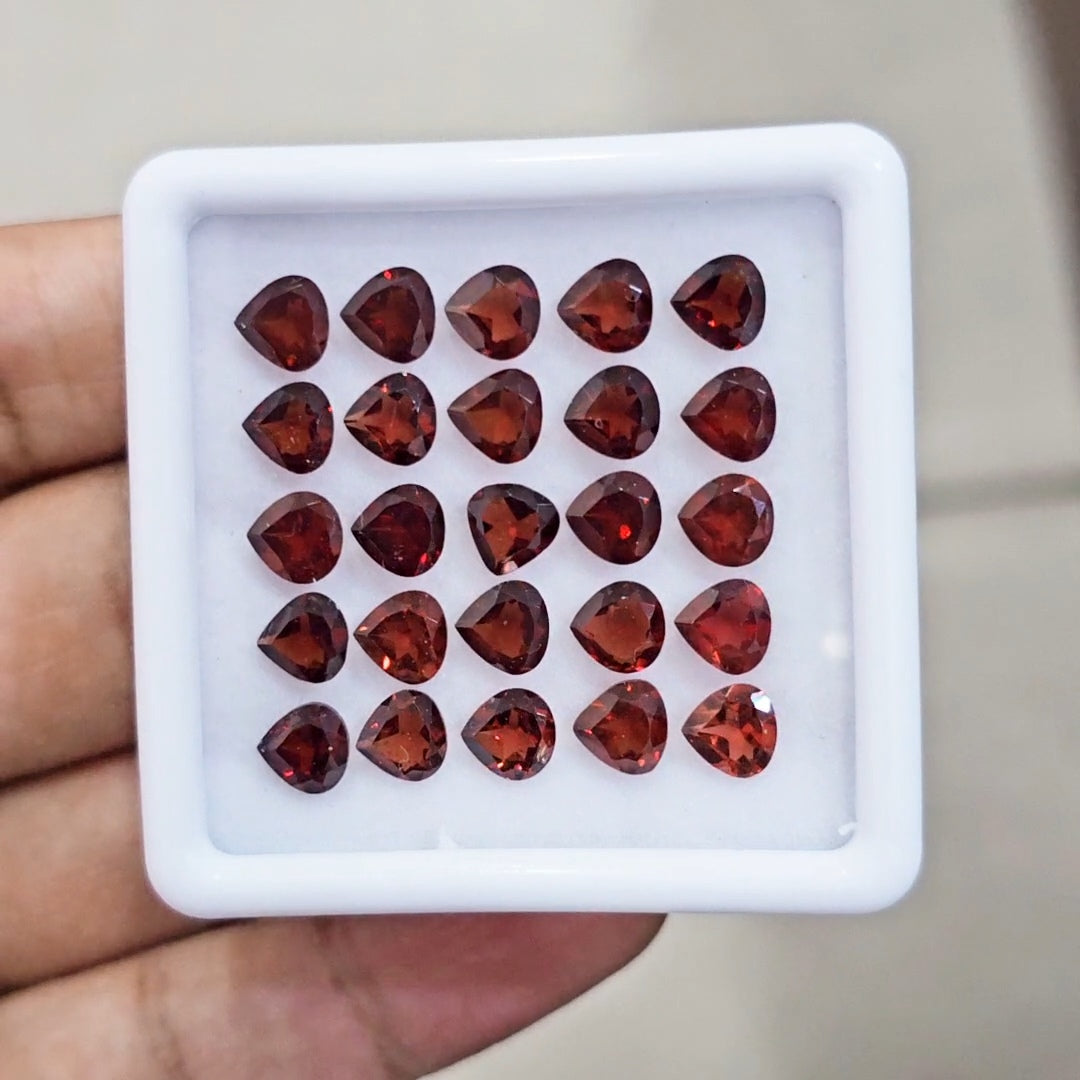 25pcs Natural Mozambique Cherry Garnet Faceted | Teardrop | Size: 6mm - The LabradoriteKing