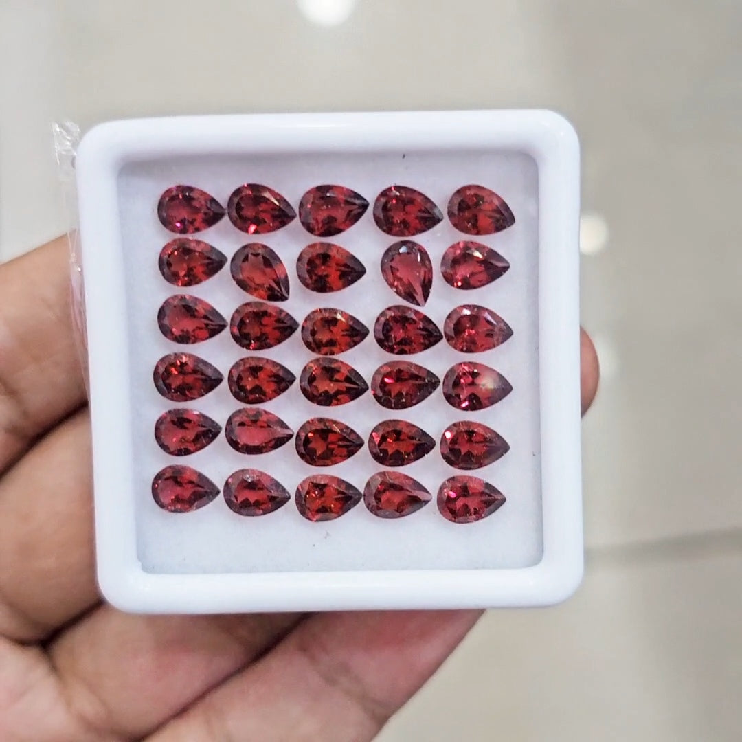 30pcs Natural Mozambique Cherry Garnet Faceted | Pear | Size: 7x5mm - The LabradoriteKing
