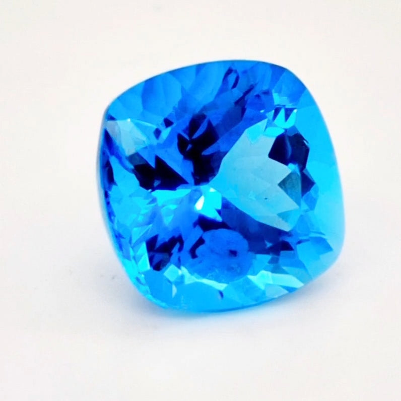 Natural Swiss Blue Topaz Faceted | Square | 13mm - The LabradoriteKing