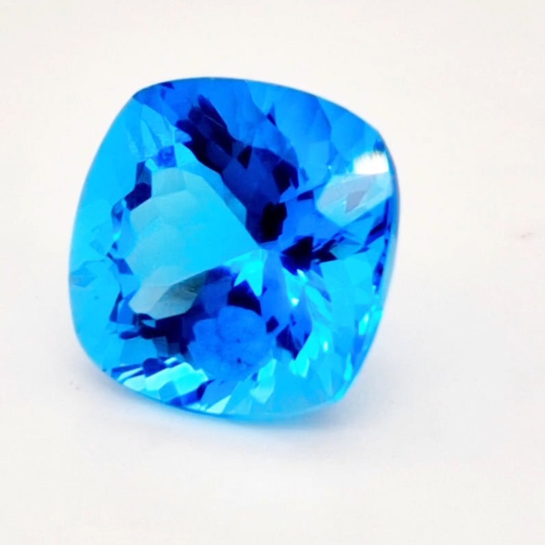Natural Swiss Blue Topaz Faceted | Square | 13mm - The LabradoriteKing