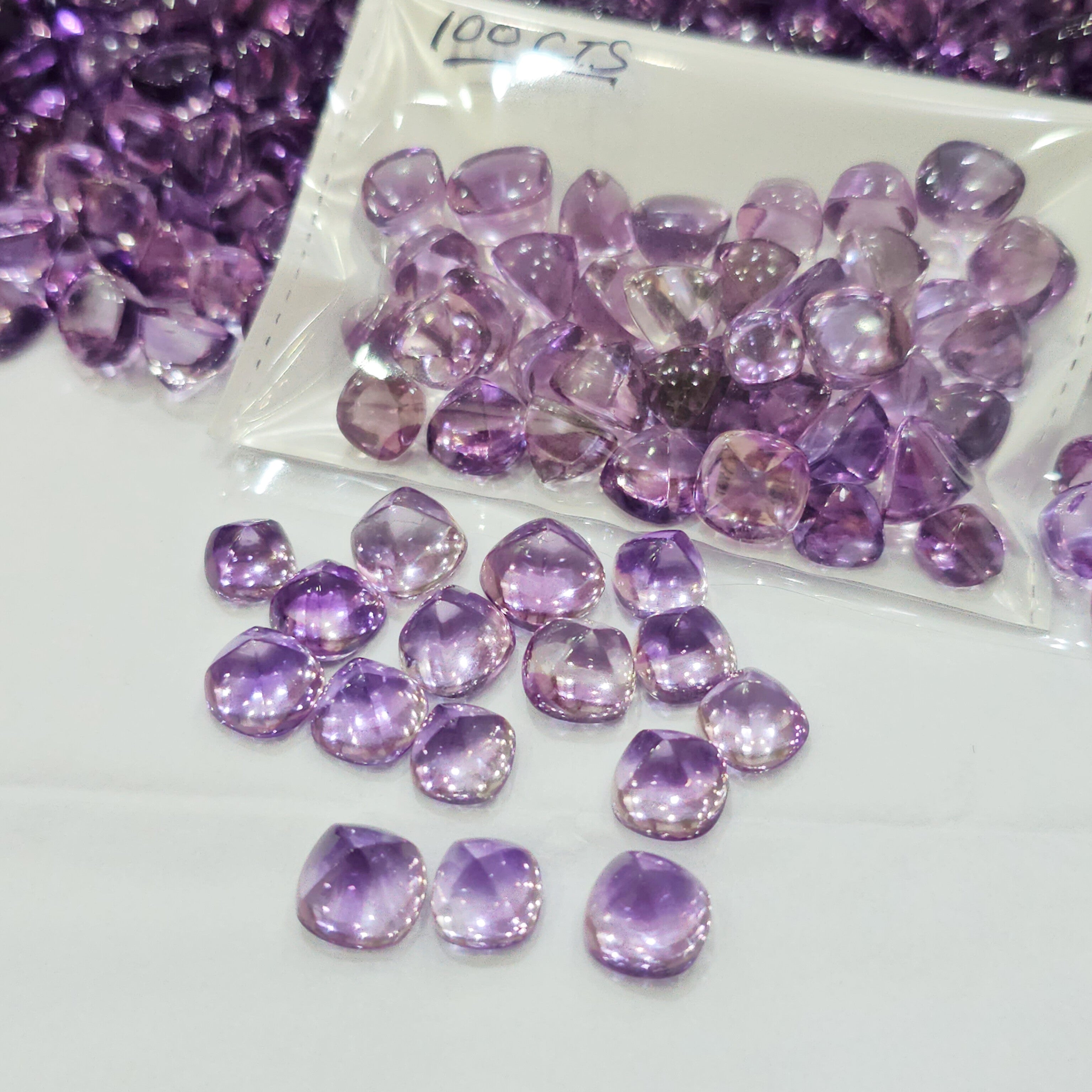 100 Carats Lavender Amethyst Sugarloaf | Pcs | size - The LabradoriteKing