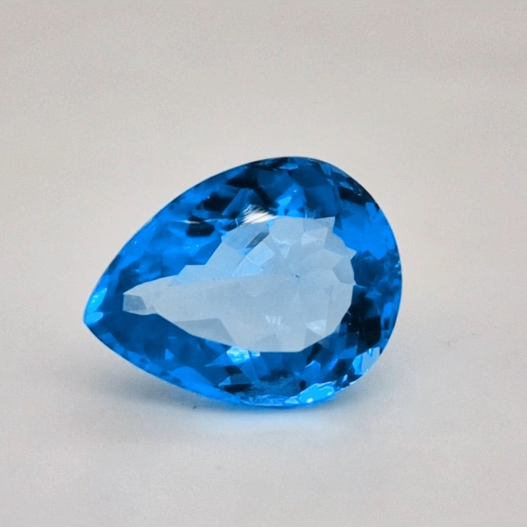 Natural Swiss Blue Topaz Faceted | Pear| 16x12mm - The LabradoriteKing