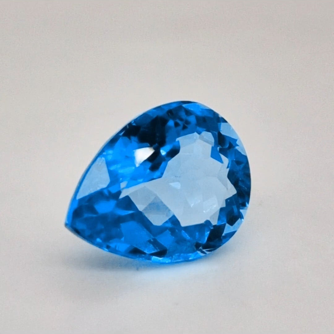 Natural Swiss Blue Topaz Faceted | Pear| 16x12mm - The LabradoriteKing