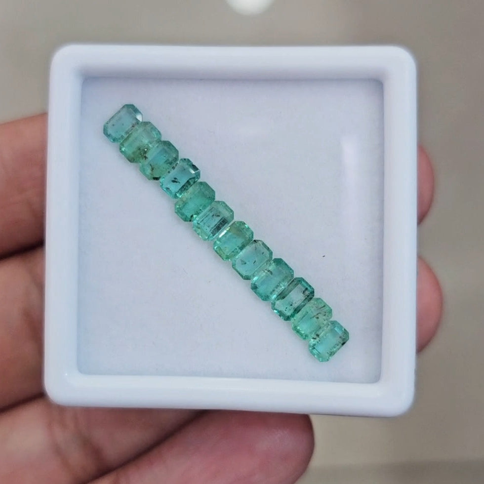 12 pcs Of Natural Emerald Faceted | 4x3mm| Rectangle - The LabradoriteKing
