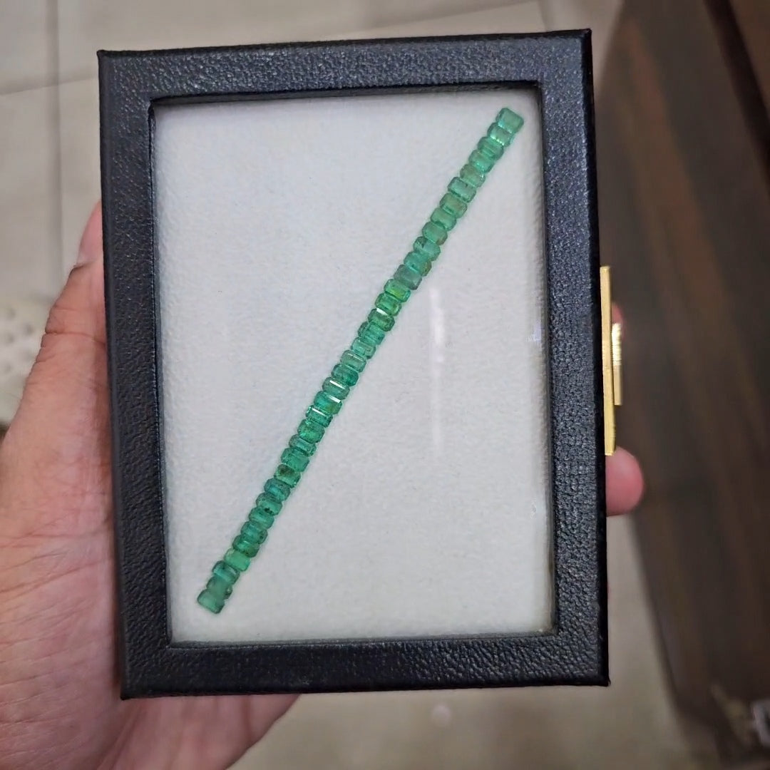 35 pcs Of Natural Emerald Faceted | 5x3mm| Rectangle - The LabradoriteKing