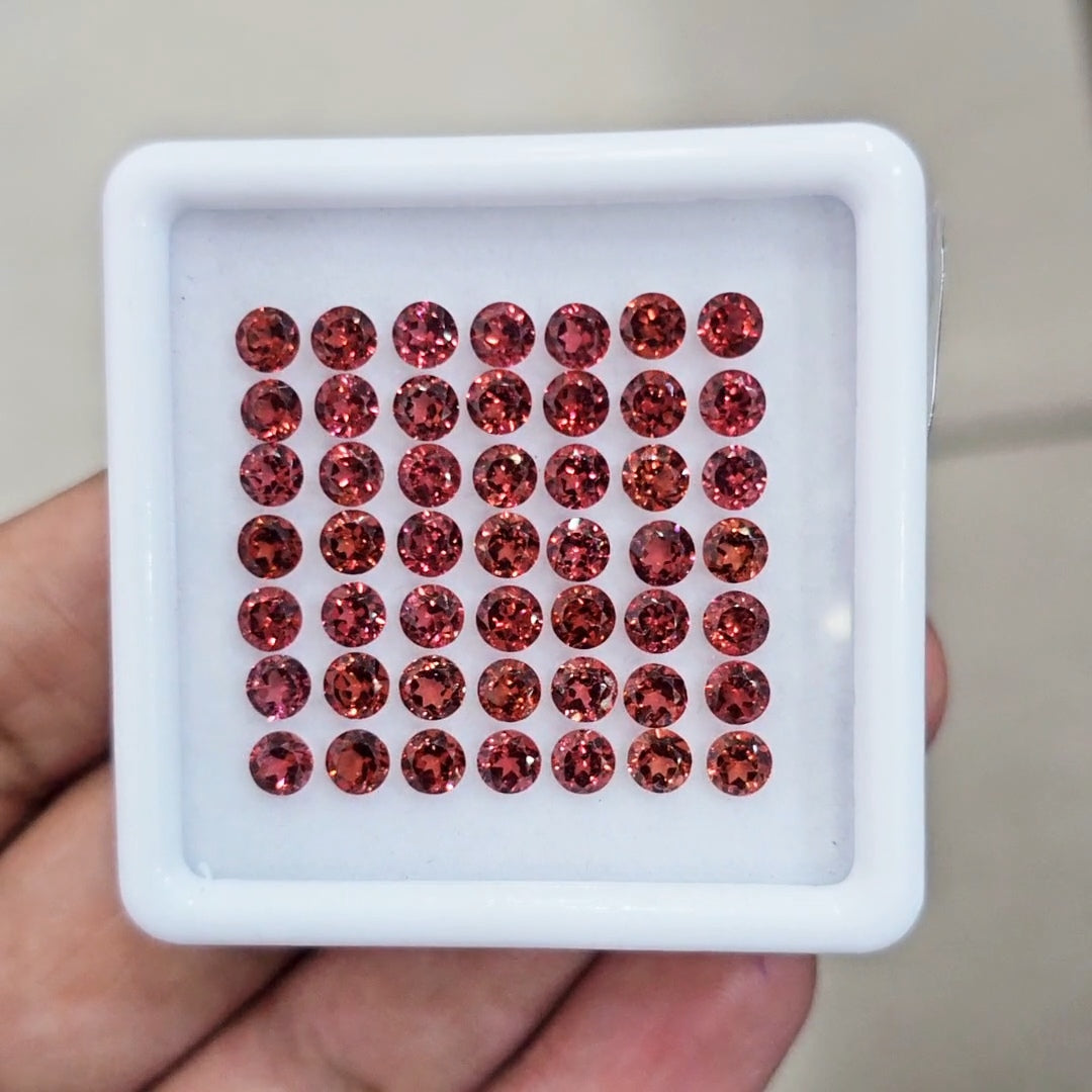 49pcs Natural Mozambique Cherry Garnet Faceted | Round | Size: 4mm - The LabradoriteKing