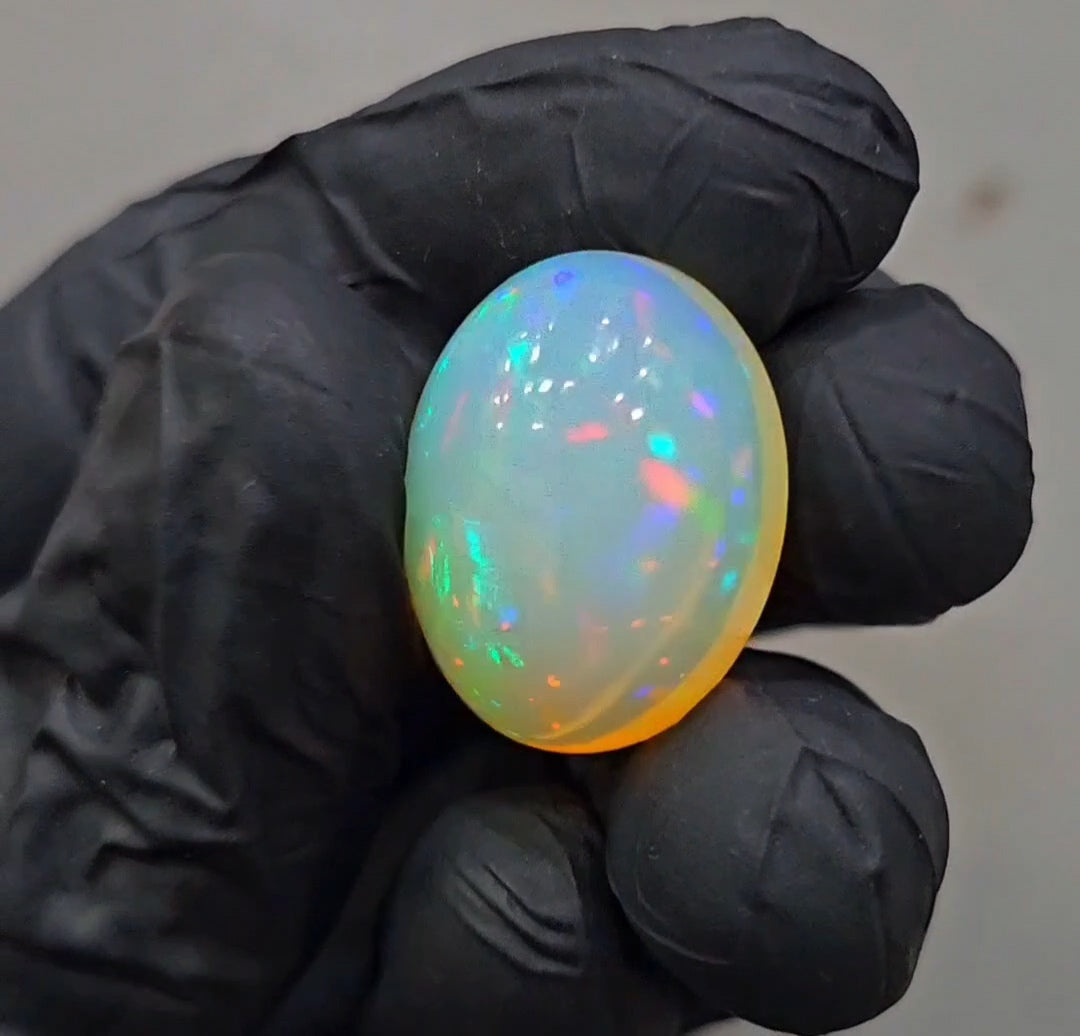 Natural Ethiopian Opal Cabochon Multi Fire | Oval| Size: 21x17mm | 18 Cts - The LabradoriteKing