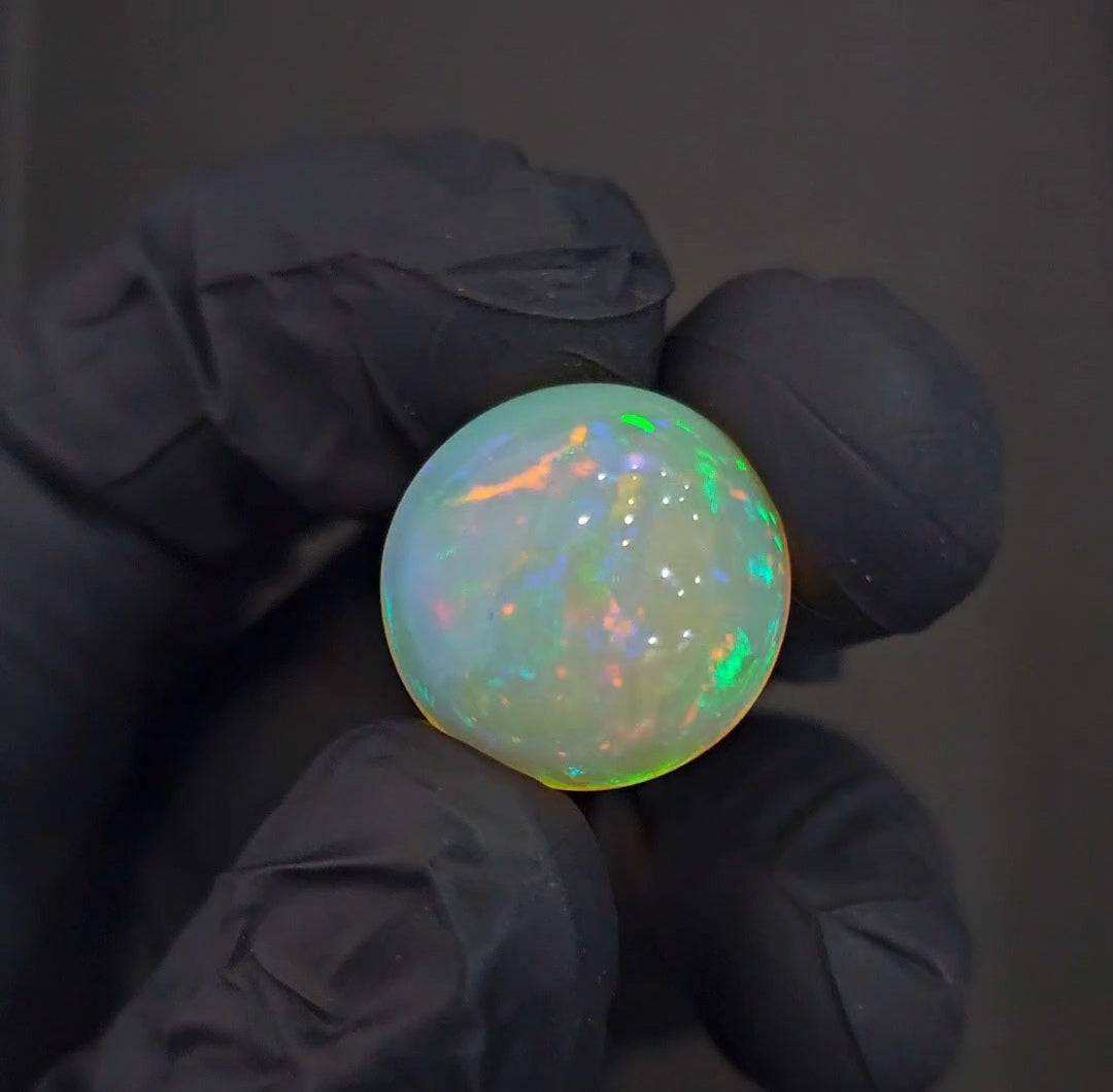 Natural Ethiopian Opal Cabochon Multi Fire | Round| Size: 17mm | 13.6 Cts - The LabradoriteKing
