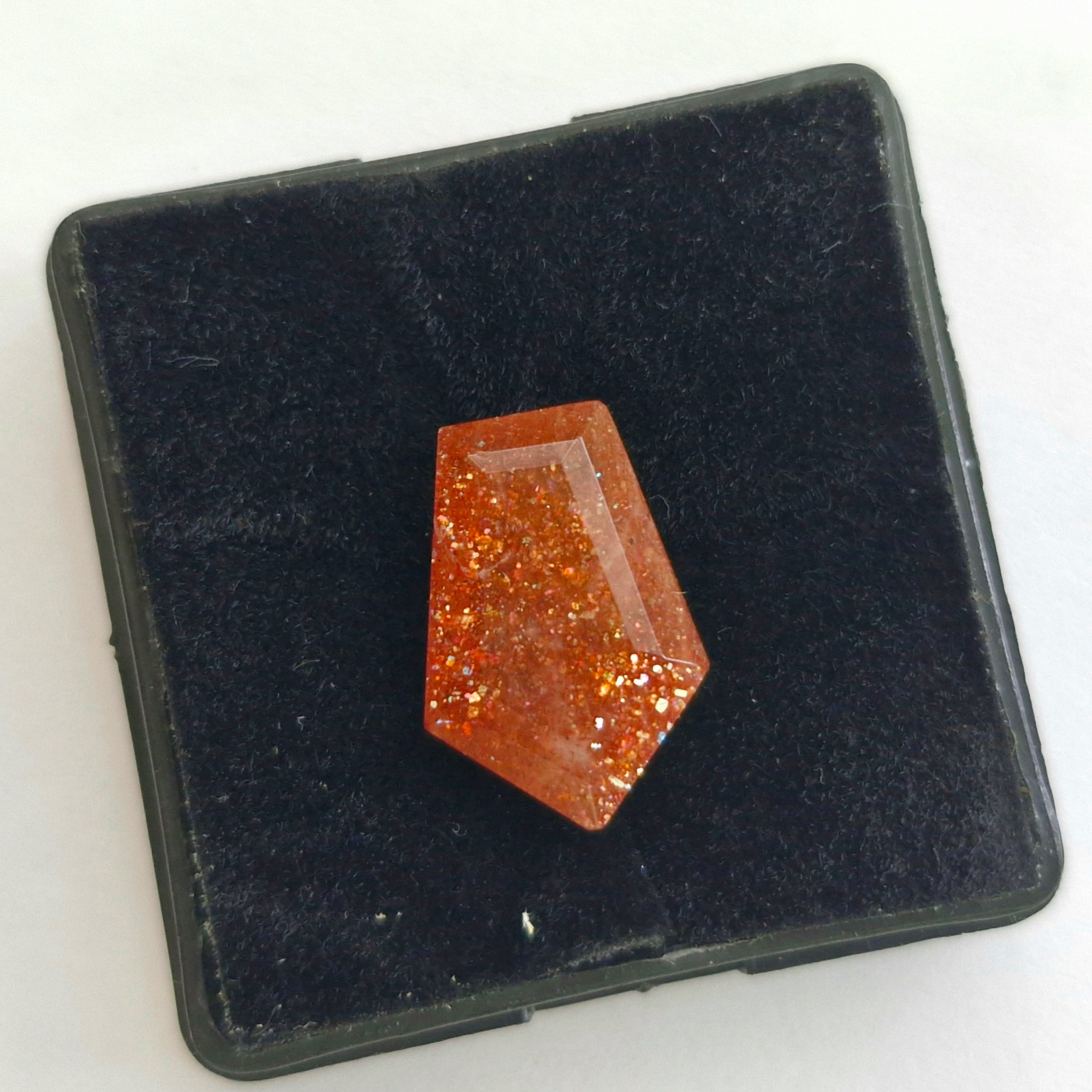1 Pcs Natural Sunstone Faceted | Fancy Shape | Size: 13-19mm - The LabradoriteKing