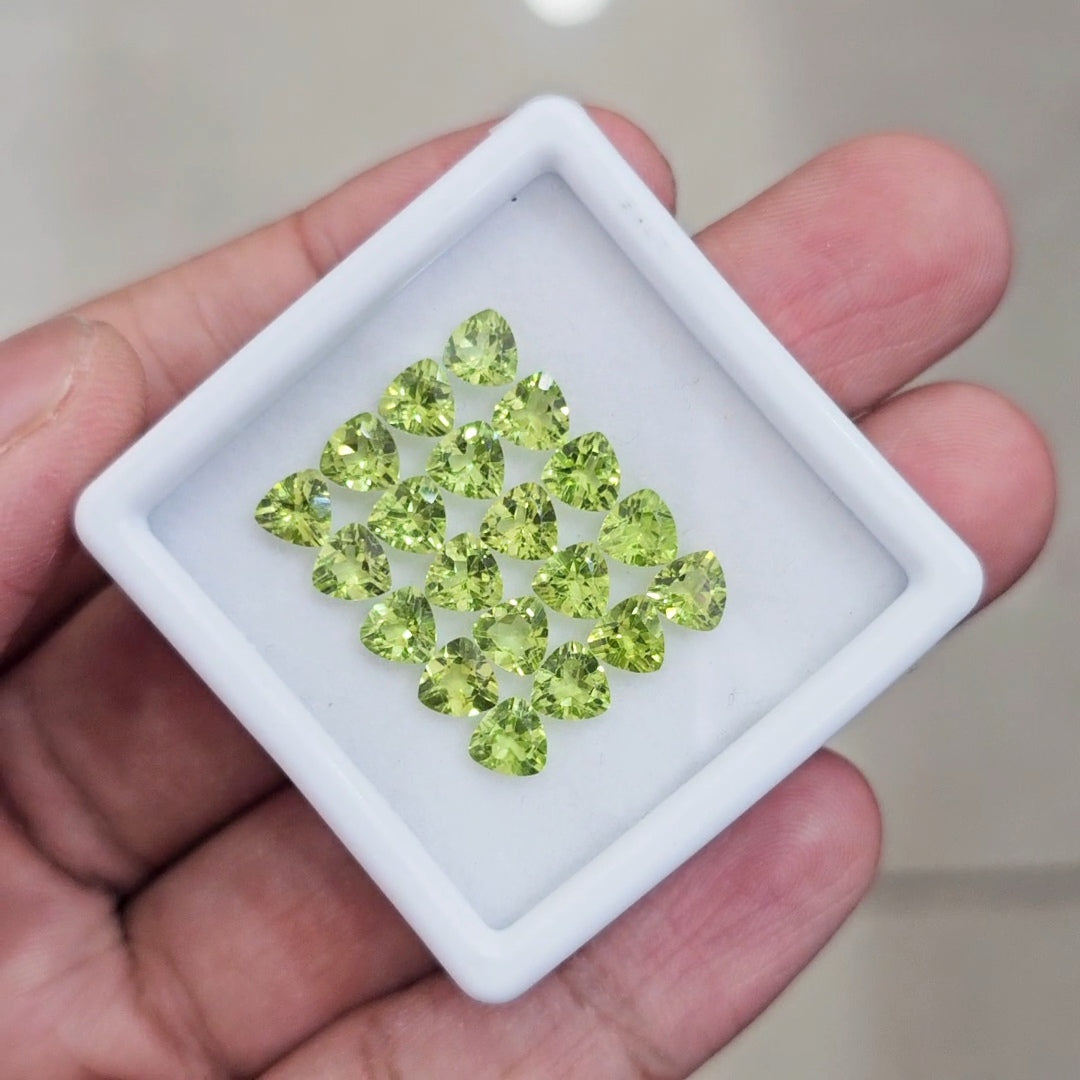 20 Pcs of Natural Peridot Faceted | Trillion | Size: 5mm