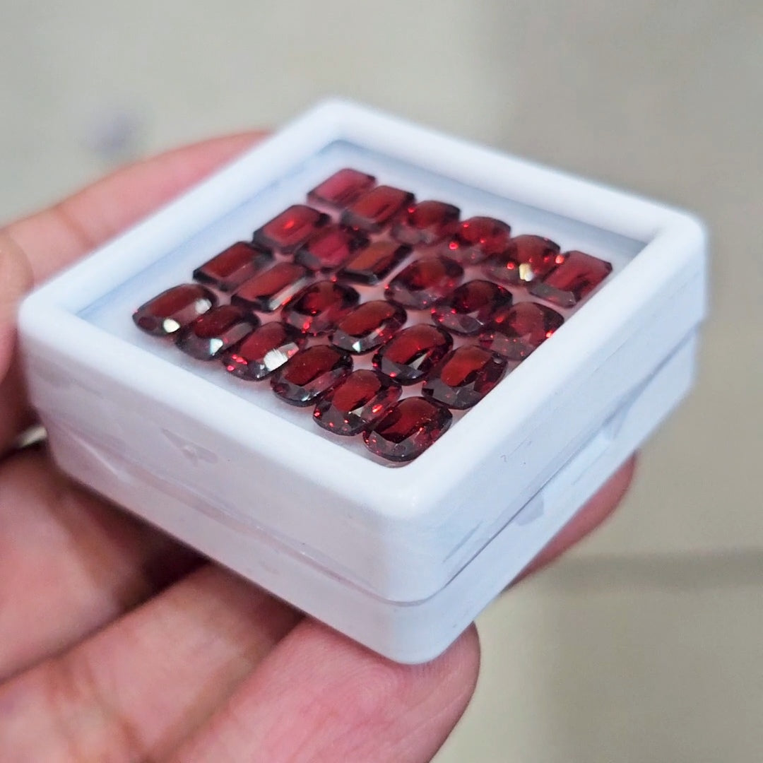 24 pcs Natural Mozambique Garnet Faceted | Rectangle | Size: 7x5mm