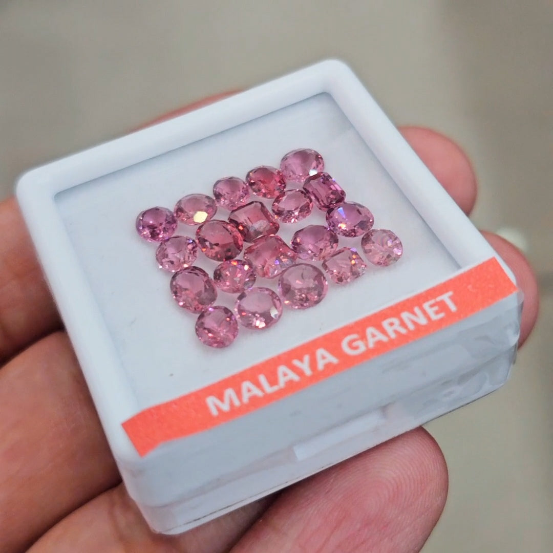 20 Pcs of Natural Malaya Garnet Faceted | Mix | Size: 4-6mm