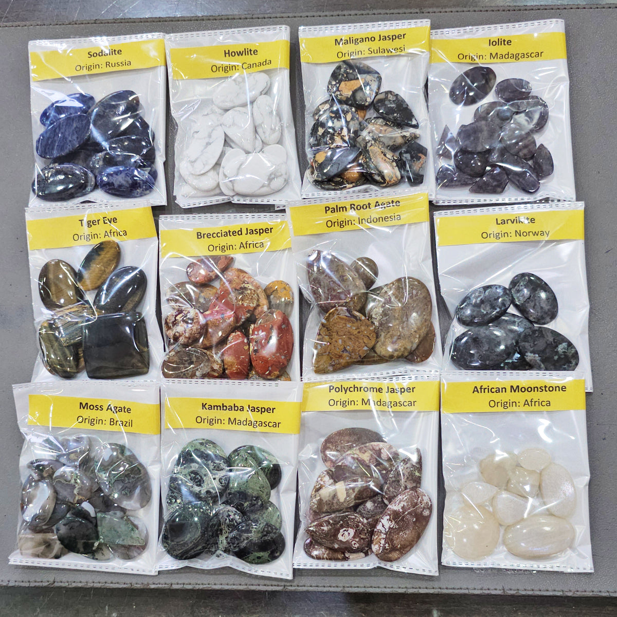 Halloween Gemstone Cabochon Box | 12 Varieties, 1KG | Labeled Natural Stone: Iolite, Moonstone, Larvikite More