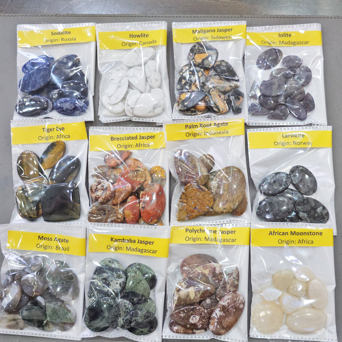 Halloween Gemstone Cabochon Box | 12 Varieties, 1KG | Labeled Natural Stone: Iolite, Moonstone, Larvikite More