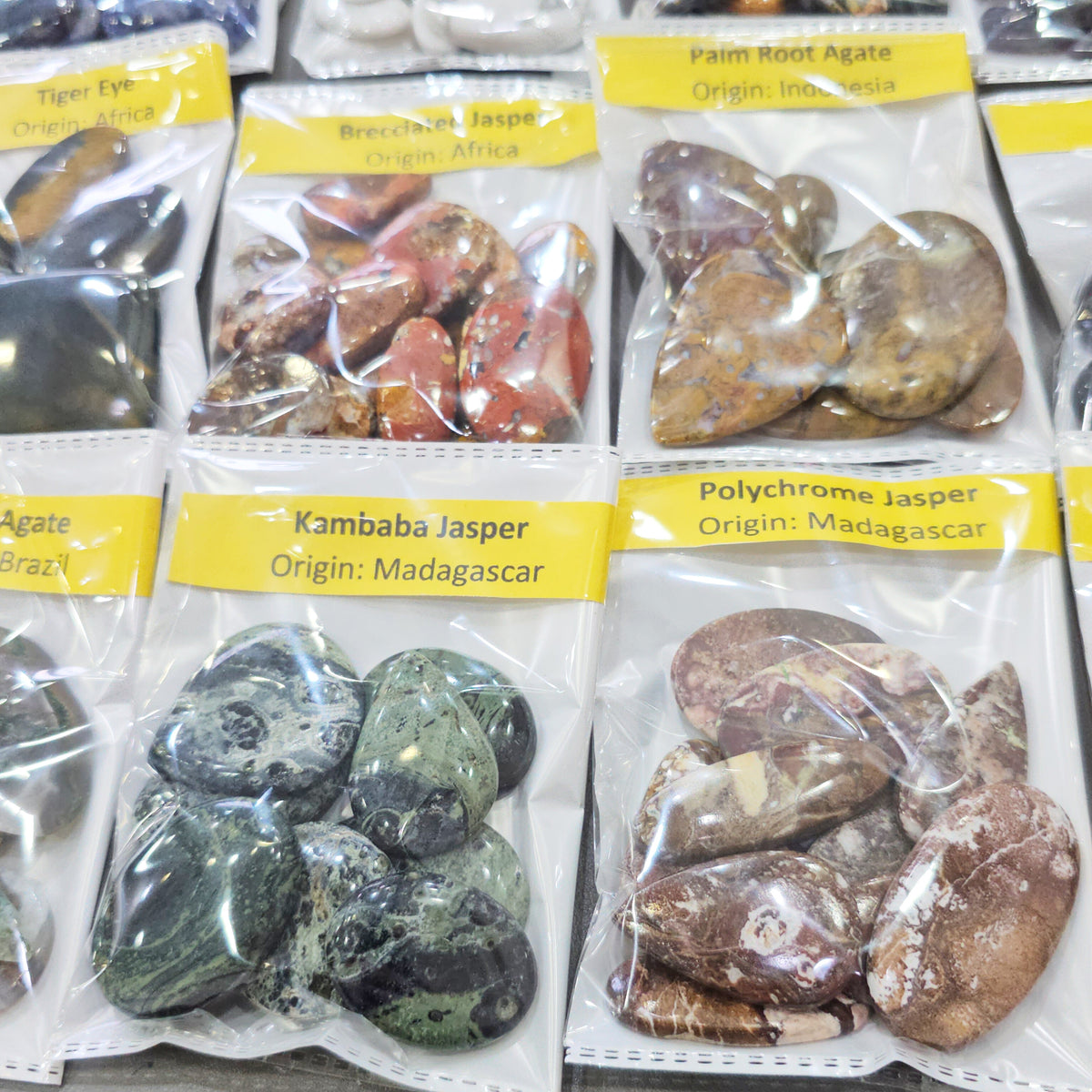 Halloween Gemstone Cabochon Box | 12 Varieties, 1KG | Labeled Natural Stone: Iolite, Moonstone, Larvikite More