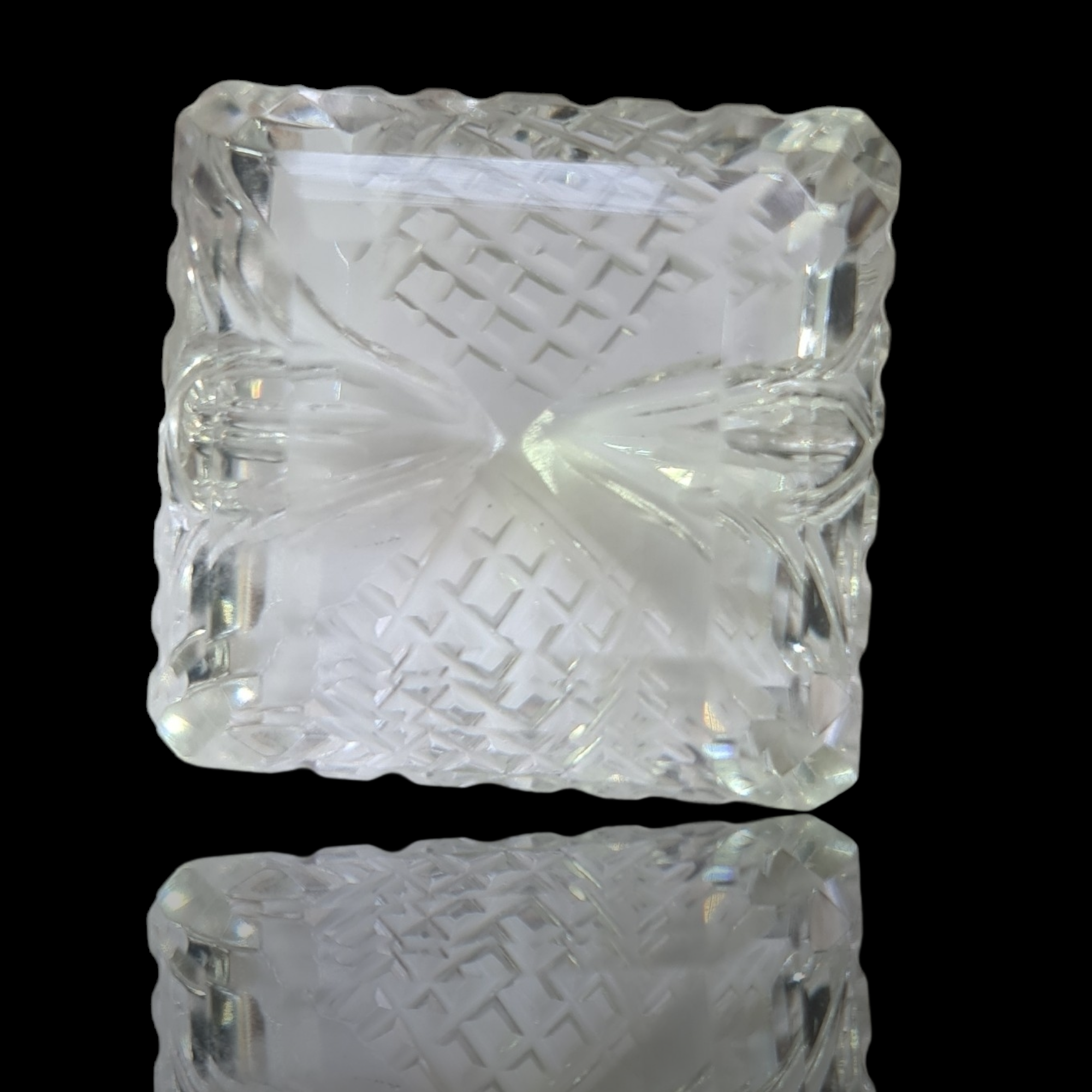 Natural 1 piece hand carved White topaz  : Square Shape | Size:25mm - The LabradoriteKing
