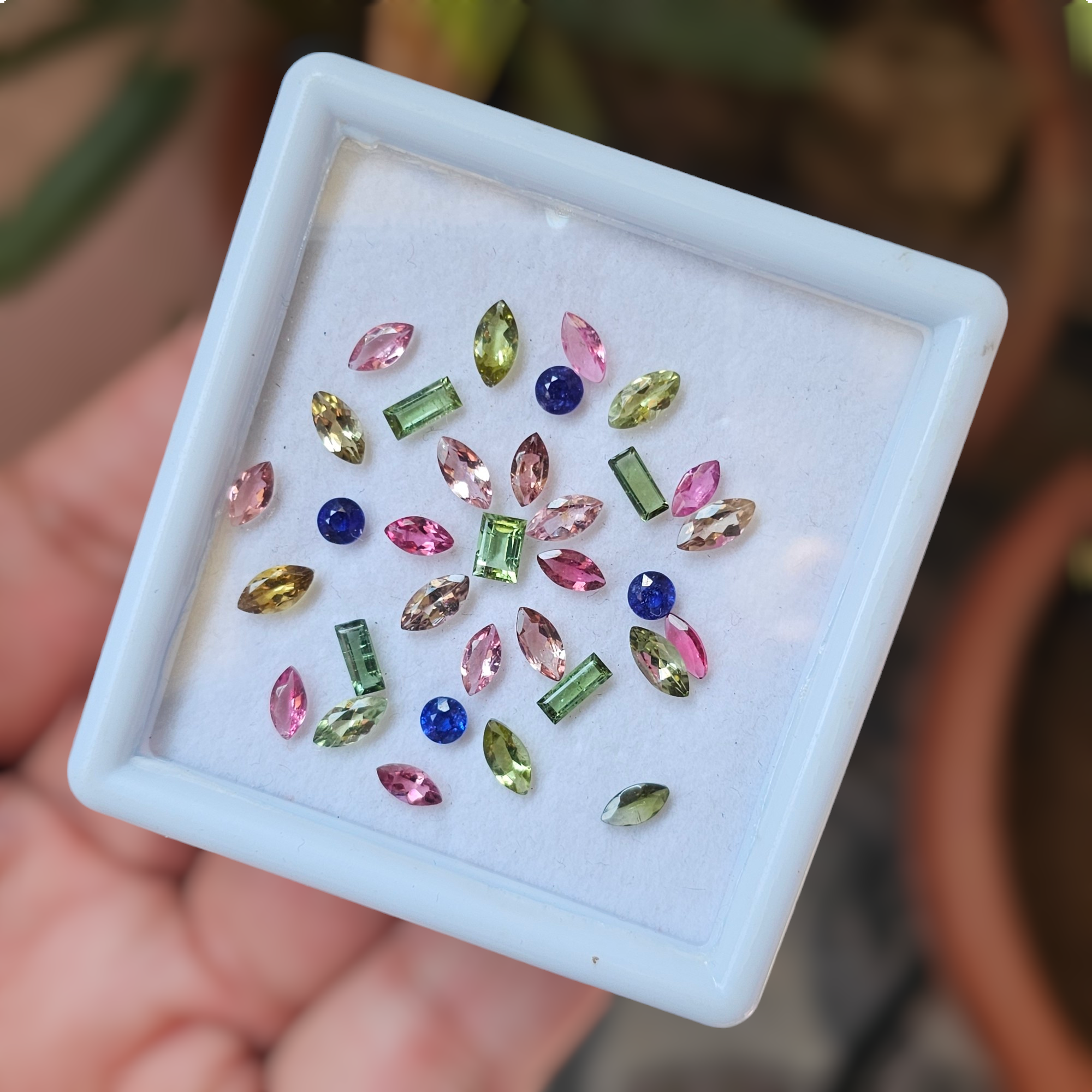 33 Pcs Of Natural Blue Sapphire & Tourmaline Faceted | Shap:Mix | Size:4-7mm - The LabradoriteKing