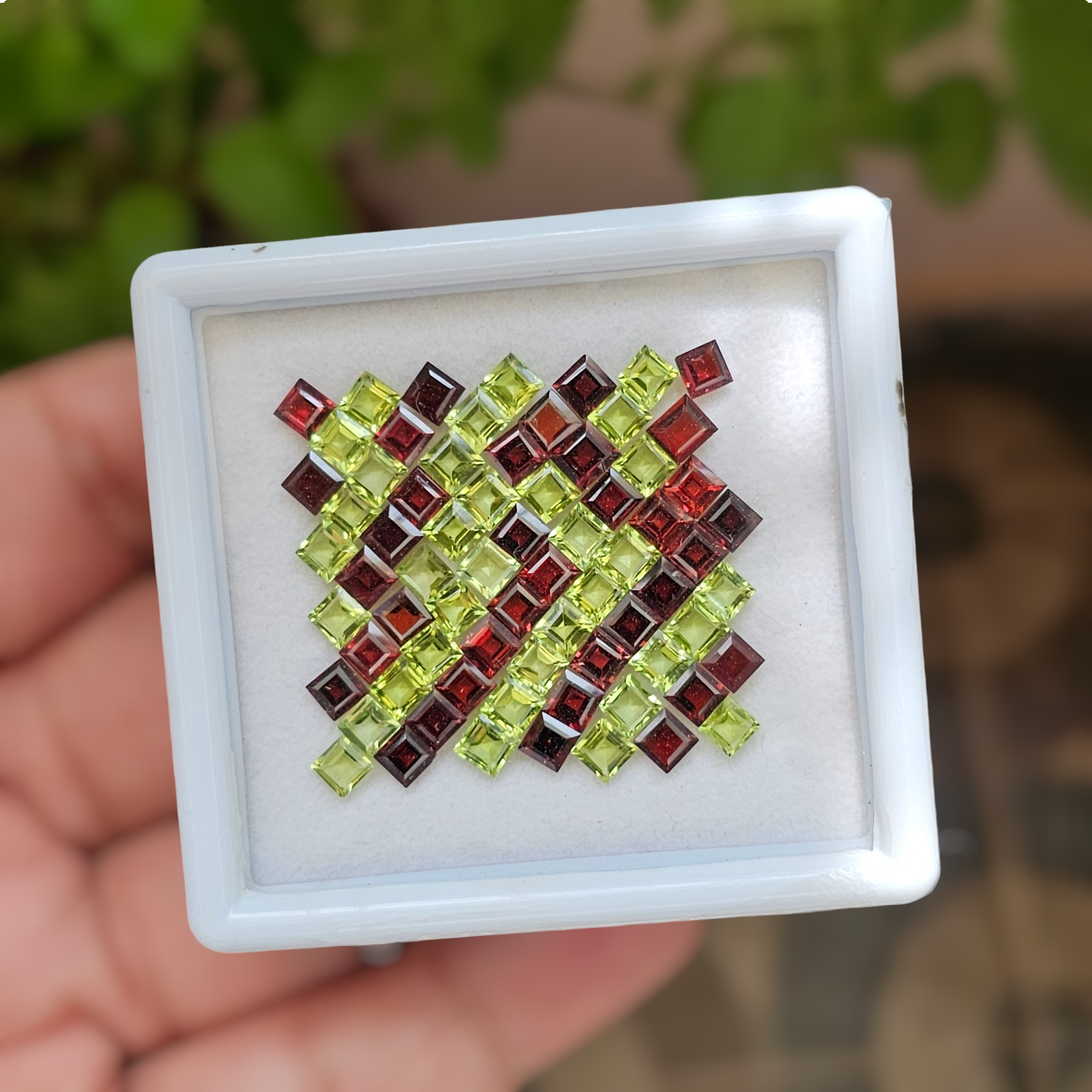 71 Pcs Of Natural  Garnet & Peridot Faceted | Shape: Square | Size: 4mm - The LabradoriteKing