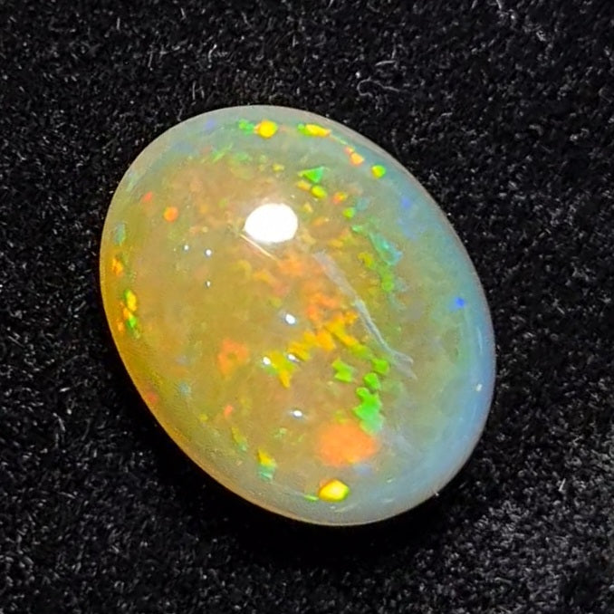 Natural Ethiopian Opal Cabochon | Oval| Size: 19x15mm - The LabradoriteKing