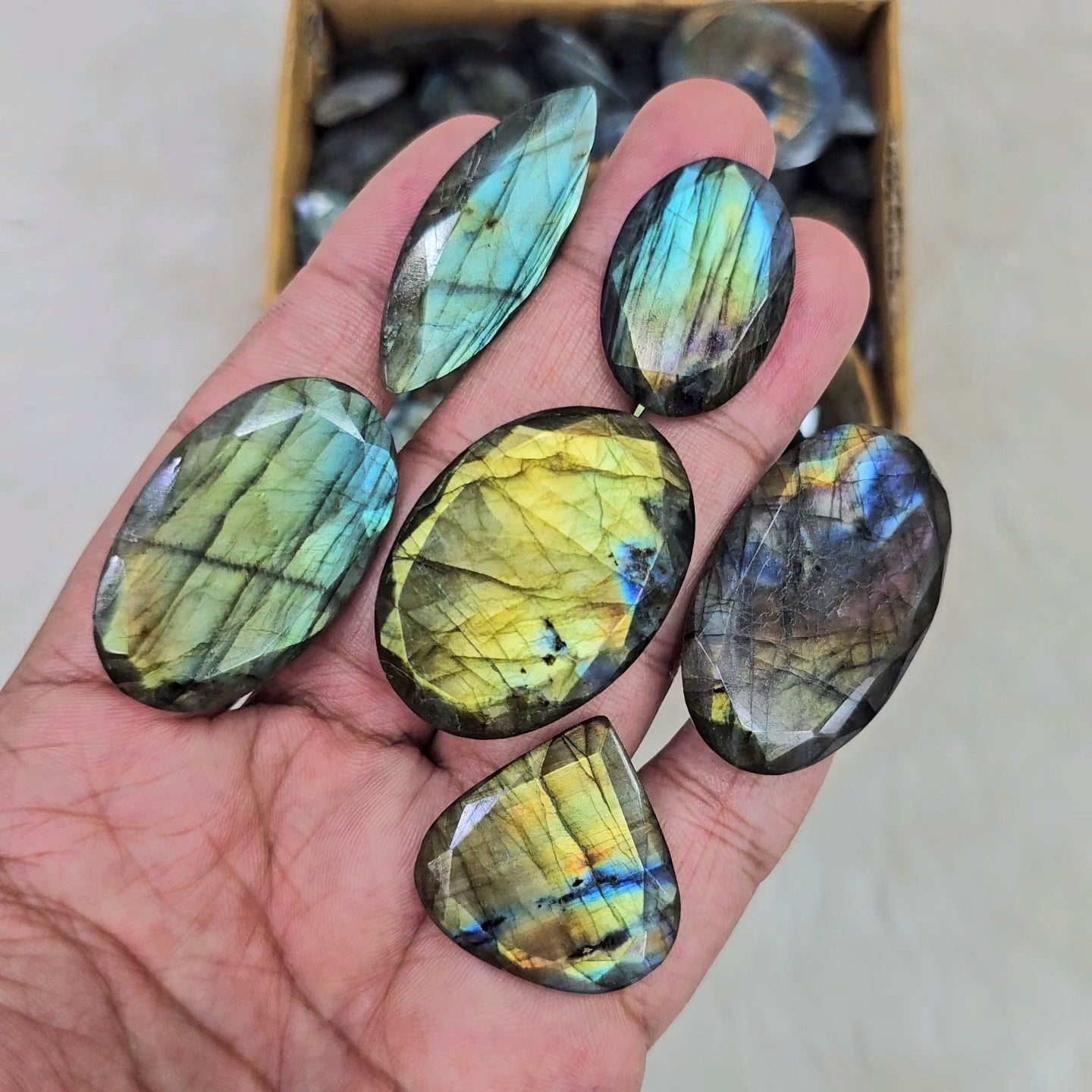 500 Grams of Gem Cut Labradorite | 20mm to 40mm mix sizes | 40 Pcs approx - The LabradoriteKing
