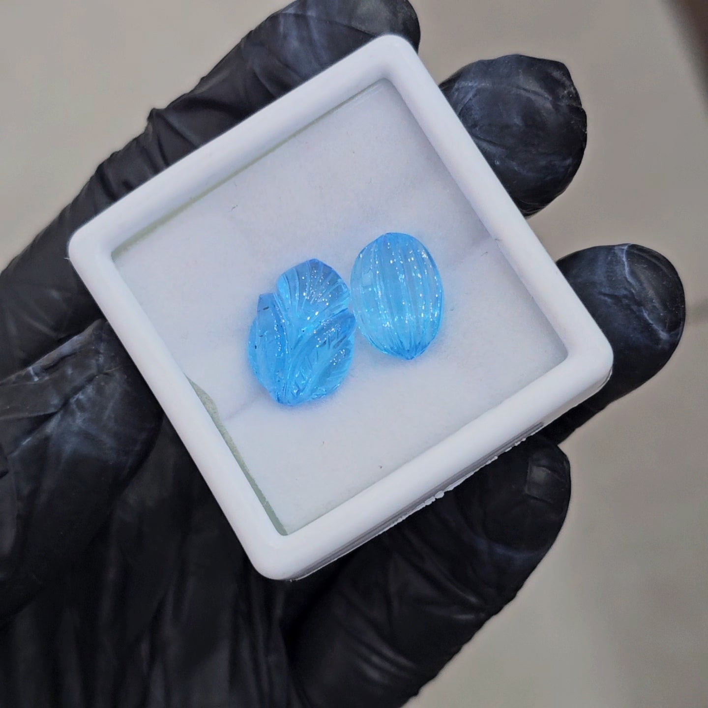 2 Pcs of Natural Blue Topaz Carvcd Cut | Leaf | Size: 13-15mm - The LabradoriteKing