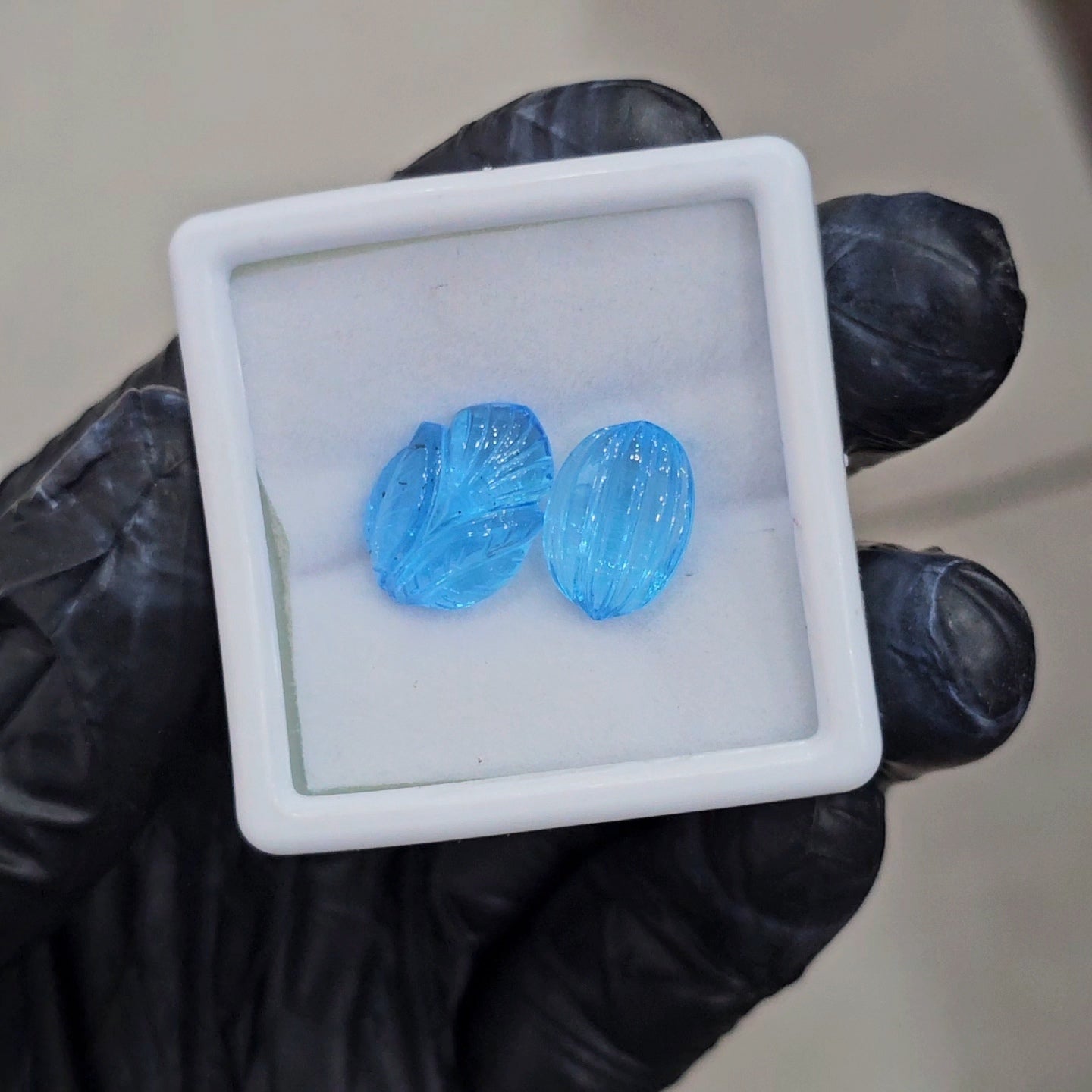 2 Pcs of Natural Blue Topaz Carvcd Cut | Leaf | Size: 13-15mm - The LabradoriteKing