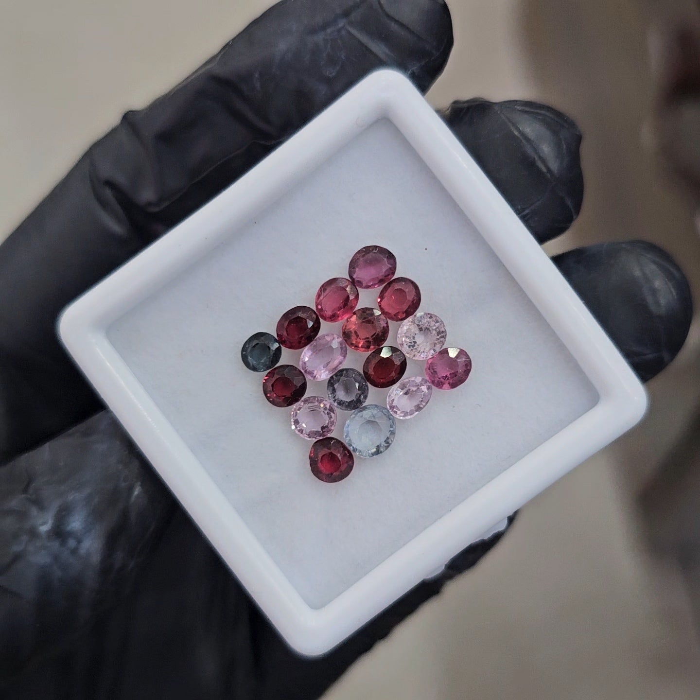 16 Pcs Natural Multi Spinel Faceted  | Oval And Round  | 4-5mm - The LabradoriteKing