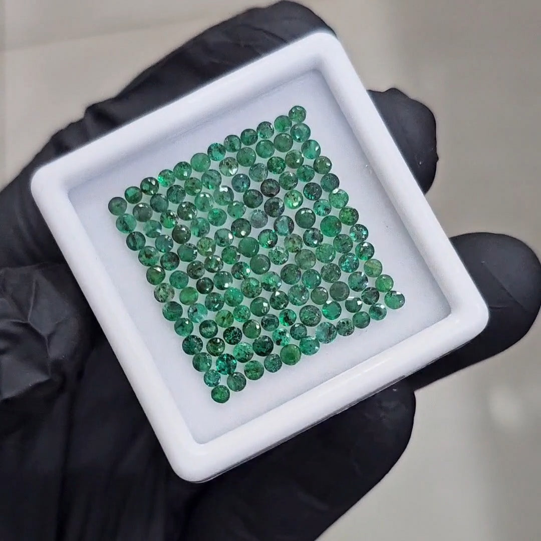 144 Pcs of Natural Emerald Faceted | Round | Size: 2-3mm - The LabradoriteKing